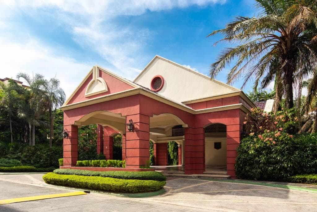 Cozy 2BR w/ Free Pool Access and Free Parking N224 photo 8