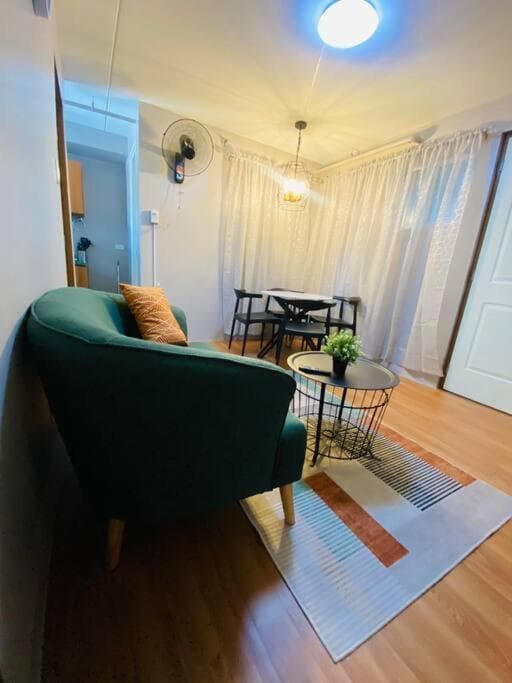 Cozy 2BR w/ Free Pool Access and Free Parking N224 photo 2