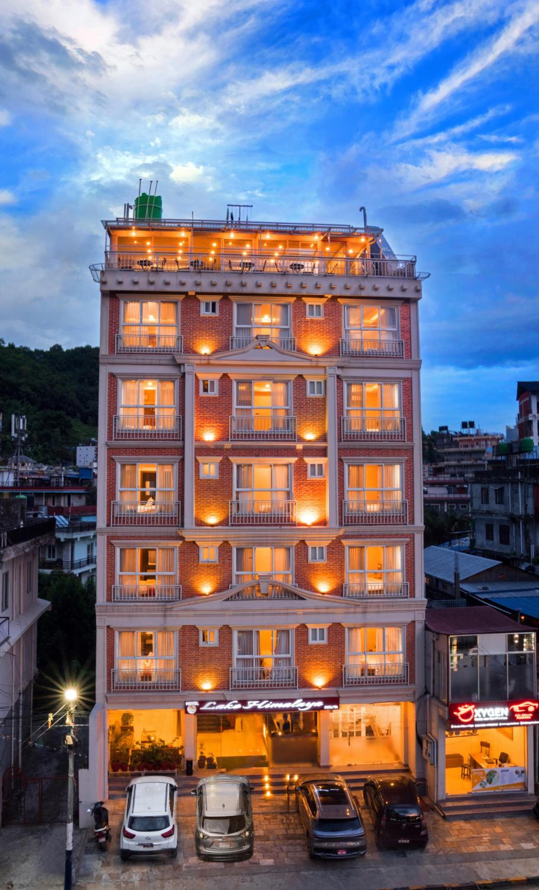 Hotel Lake Himalaya