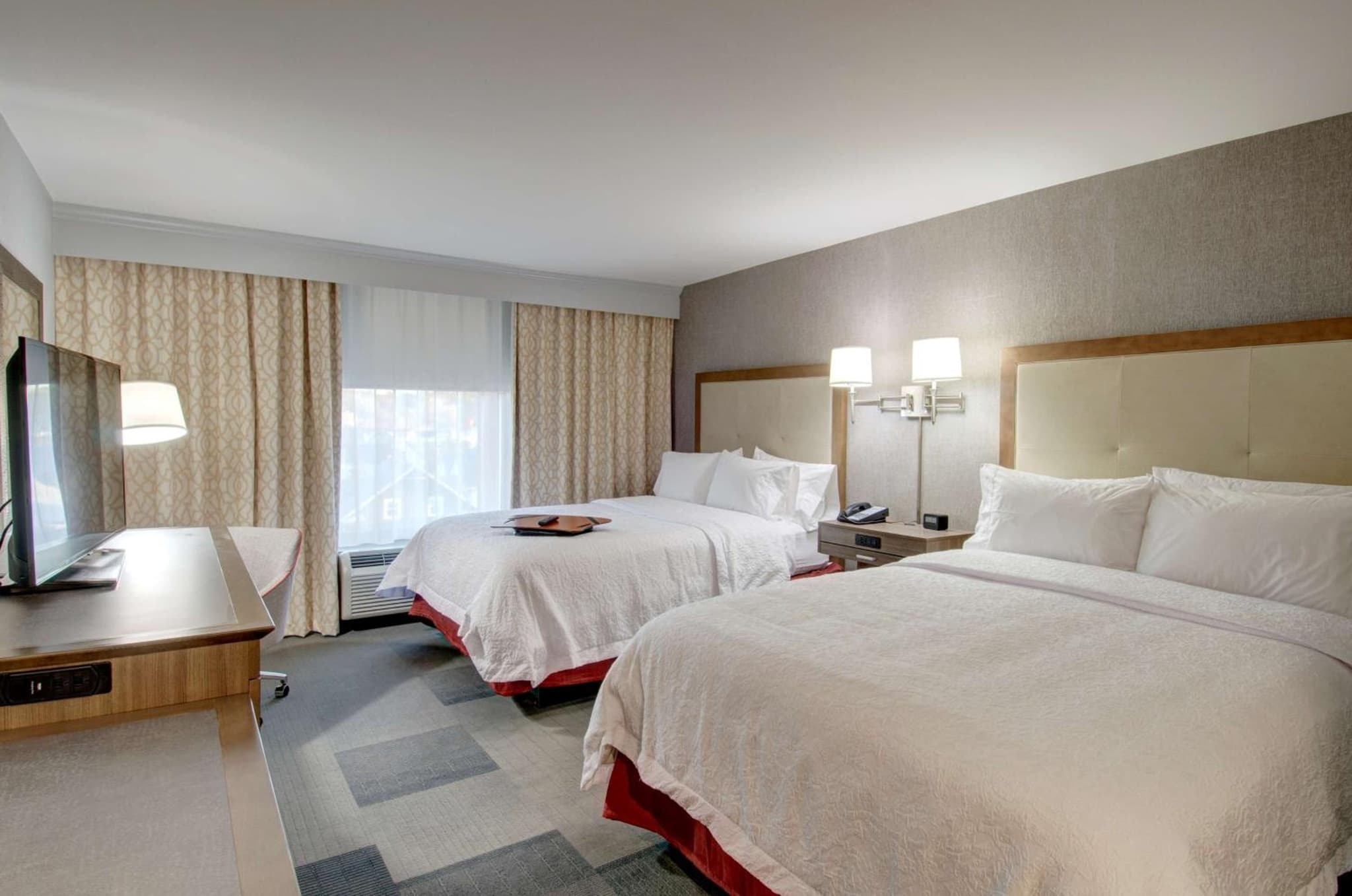 Hampton Inn & Suites Springfield Downtown photo 7