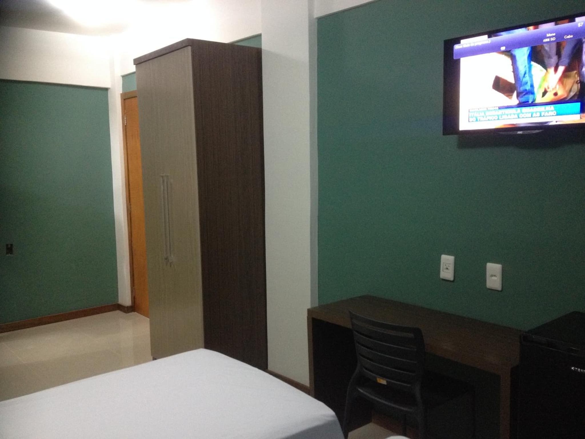 Bonjour Hotel photo 6