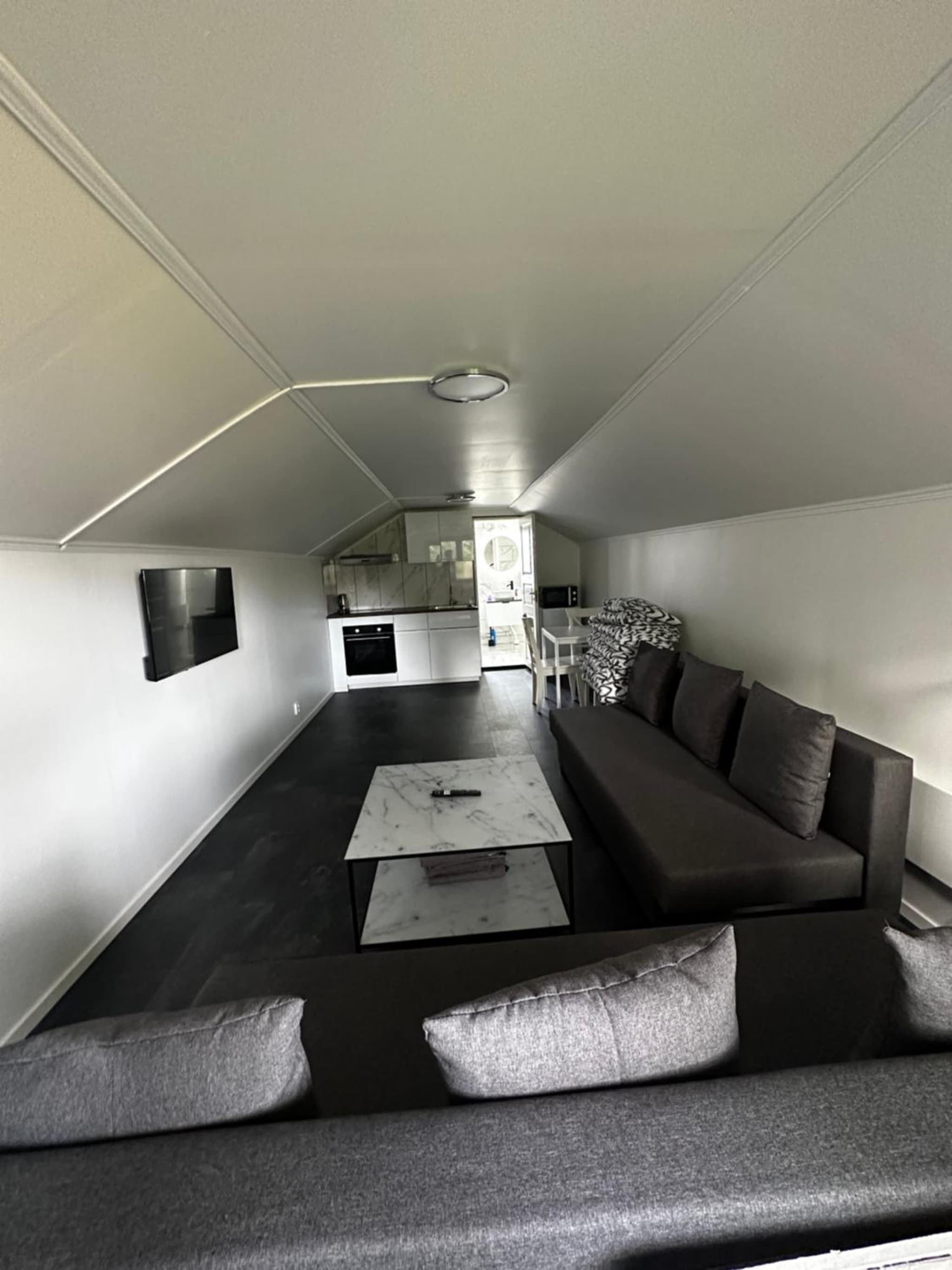 Luxurious apartment near citycenter photo 2
