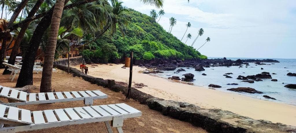 Sea Front Cottage Little Khola photo 7