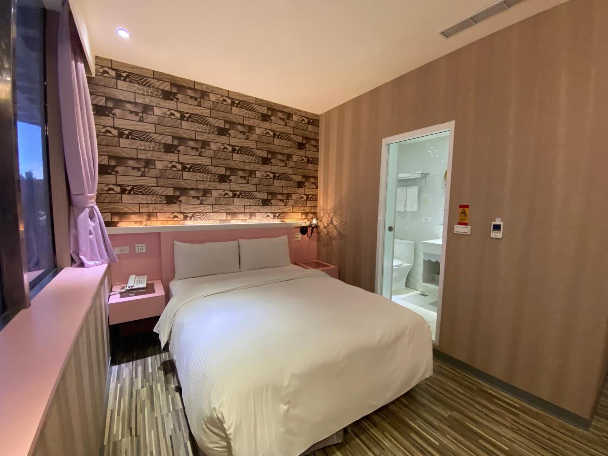 191 Hotel photo 4