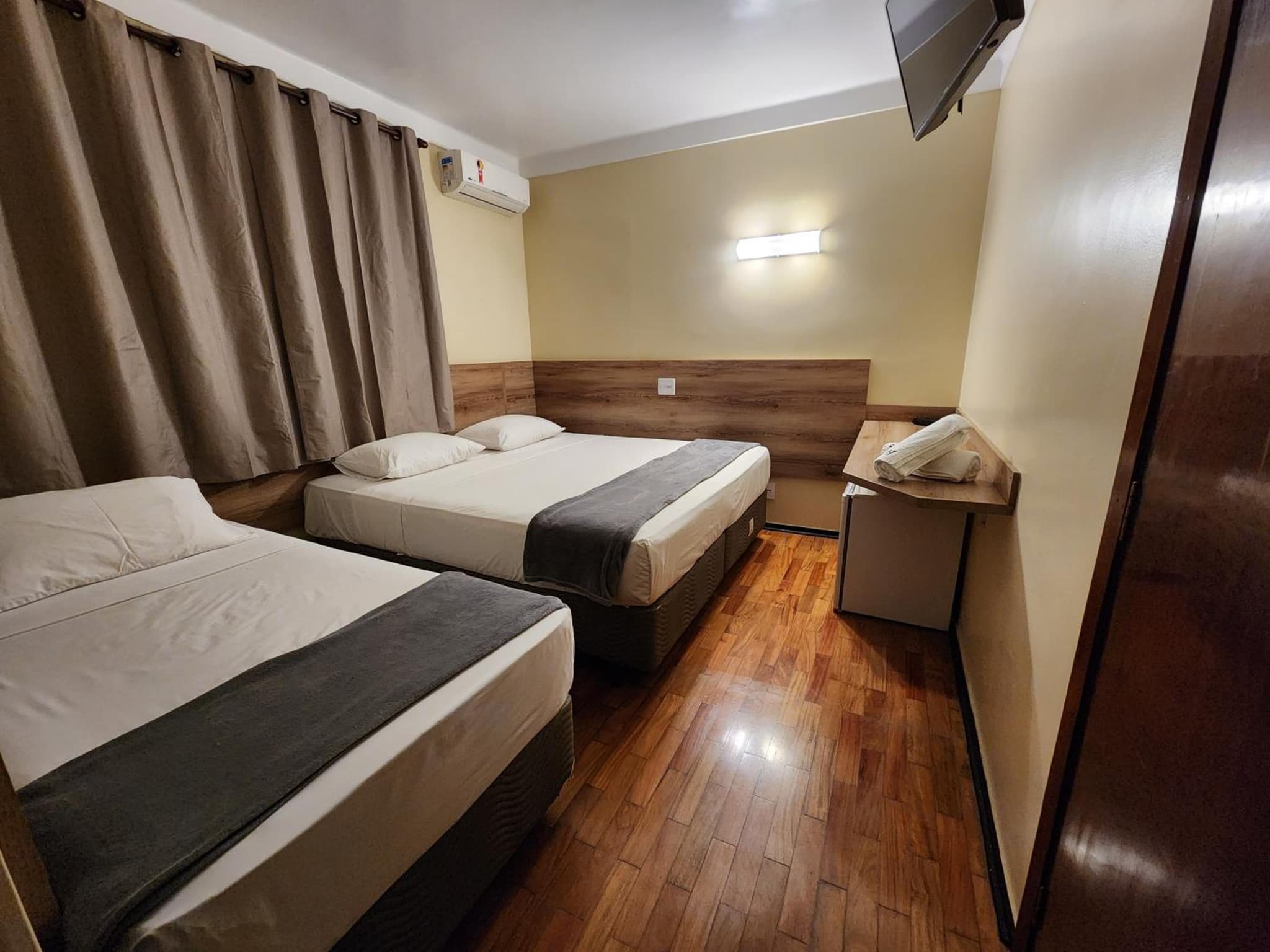 Aurora Hotel photo 9
