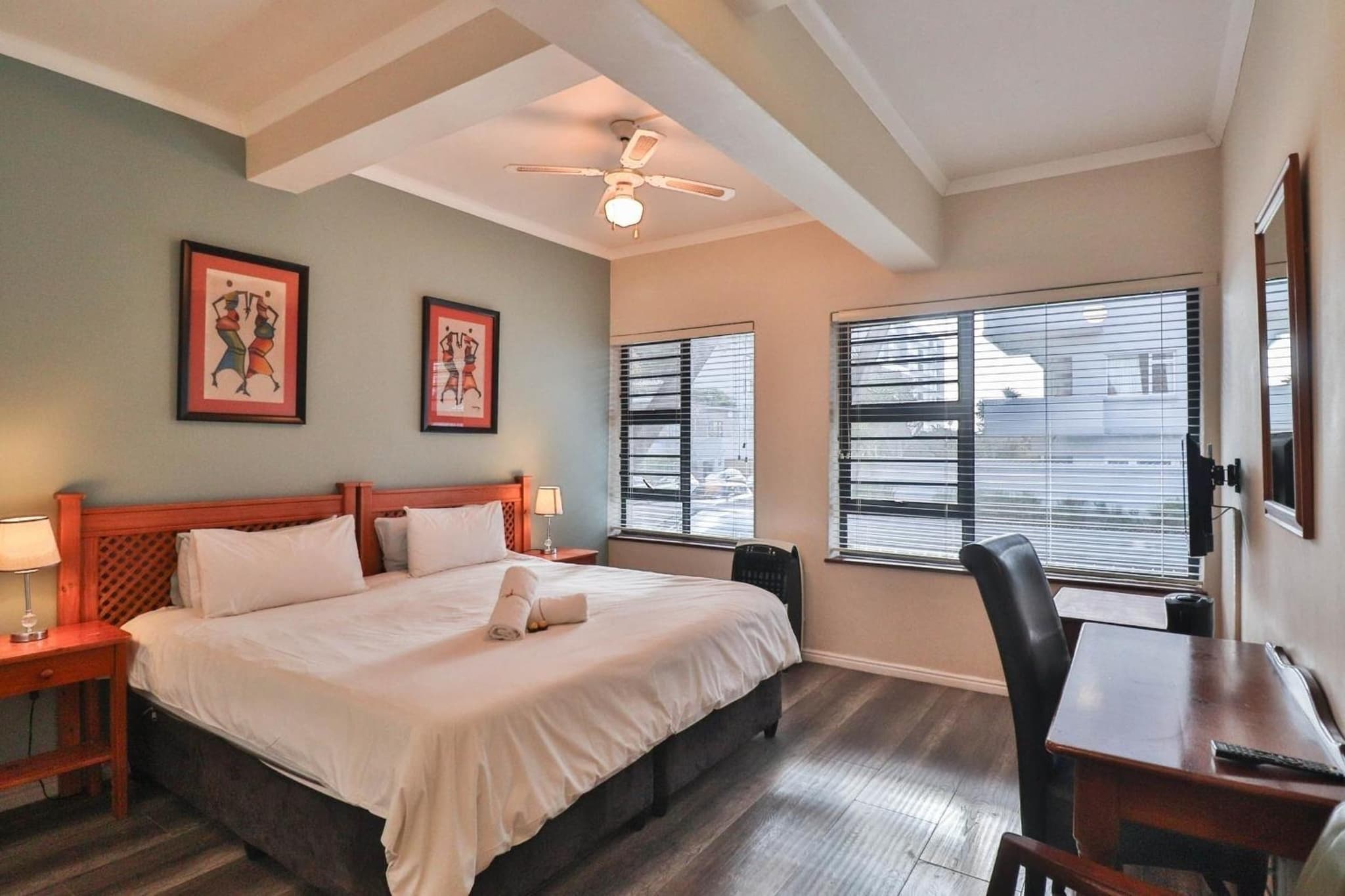 Spring Tide Inn Guest House by CTHA photo 4