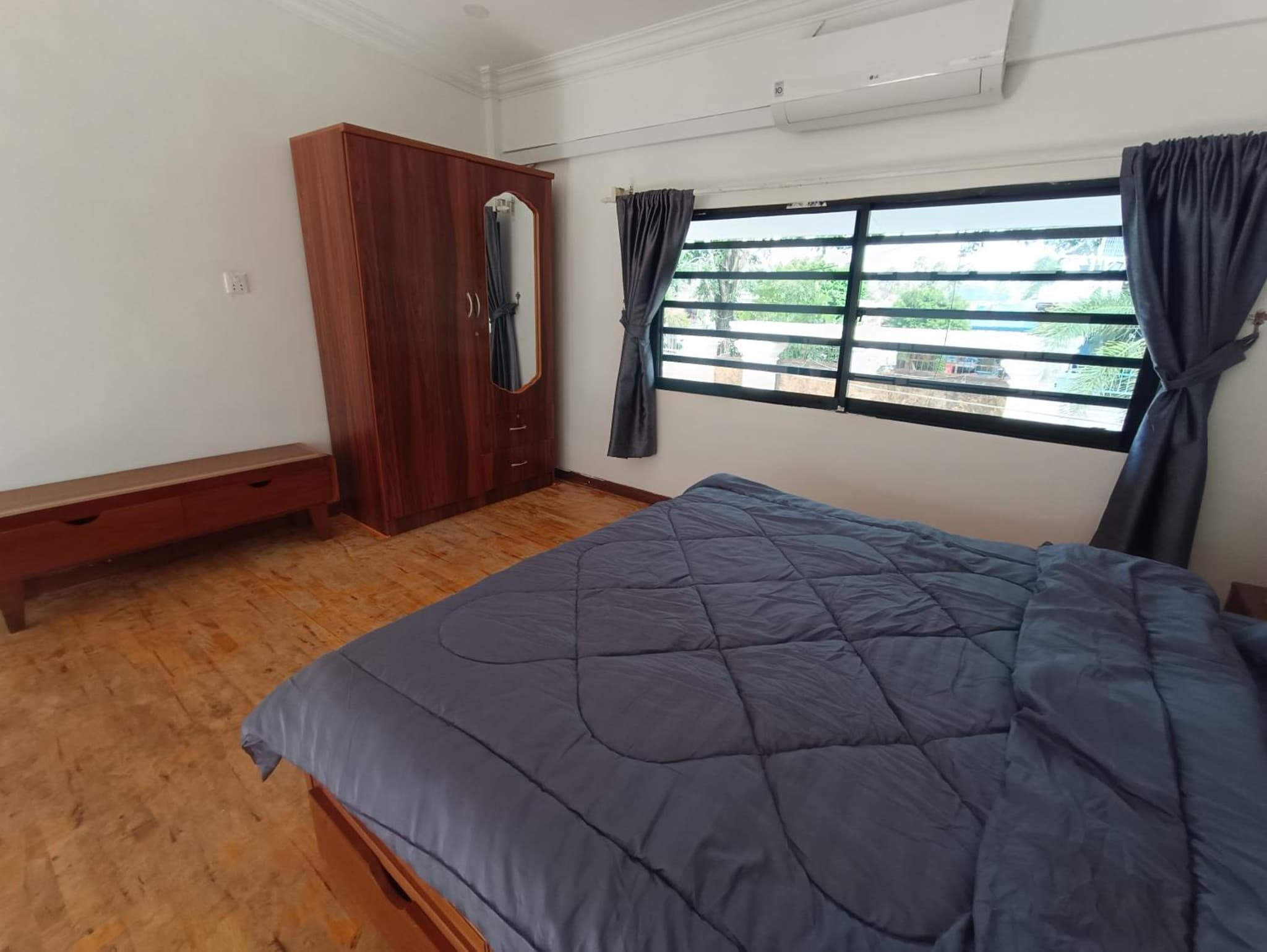 Bella Vista Apartments photo 3