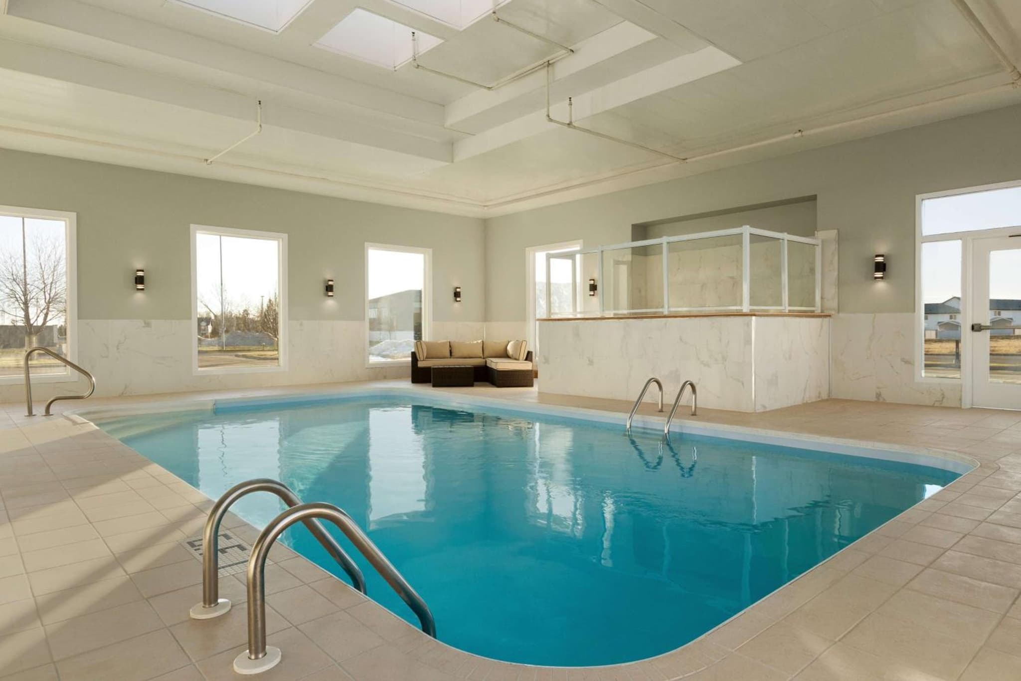 Days Inn & Suites by Wyndham Brooks photo 5