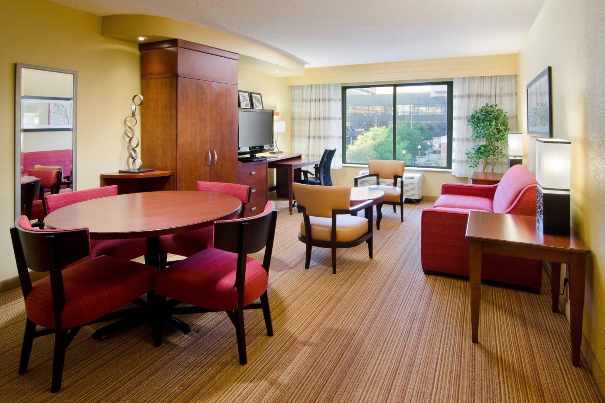 Courtyard by Marriott Birmingham Downtown at UAB photo 2