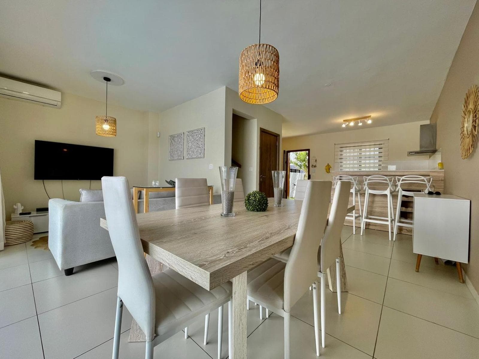 Duplex - piscine, jacuzzi & vues photo 5