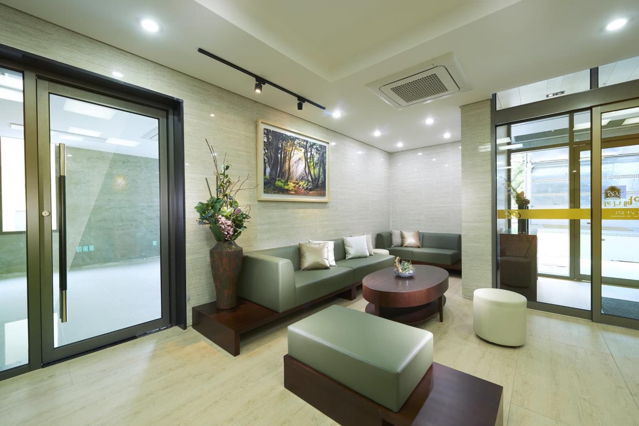 Benikea Jungmun Hotel photo 4