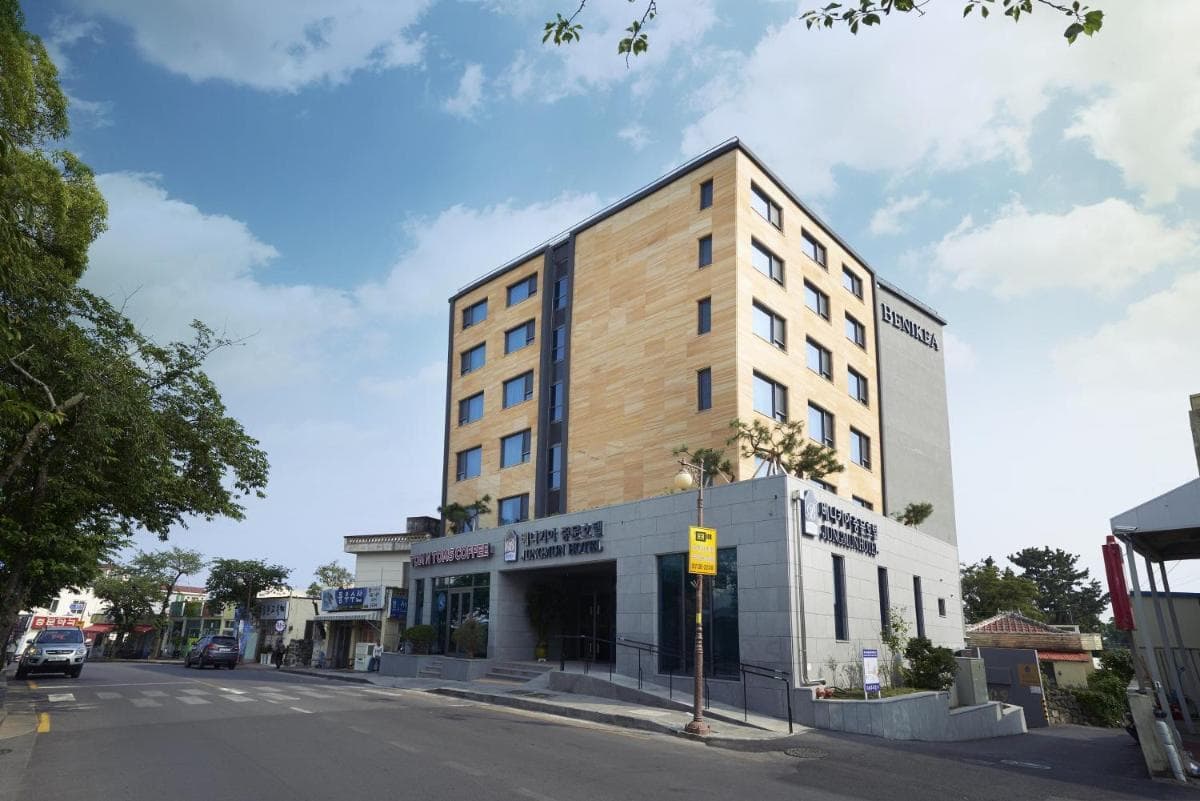 Benikea Jungmun Hotel