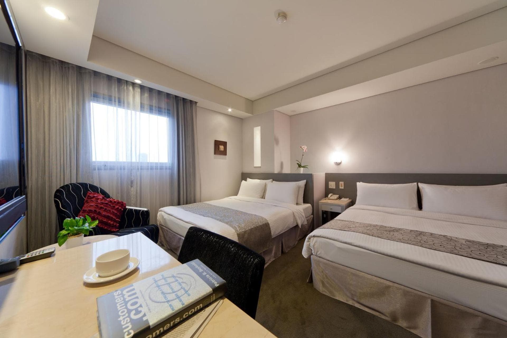 Harbor View Hotel