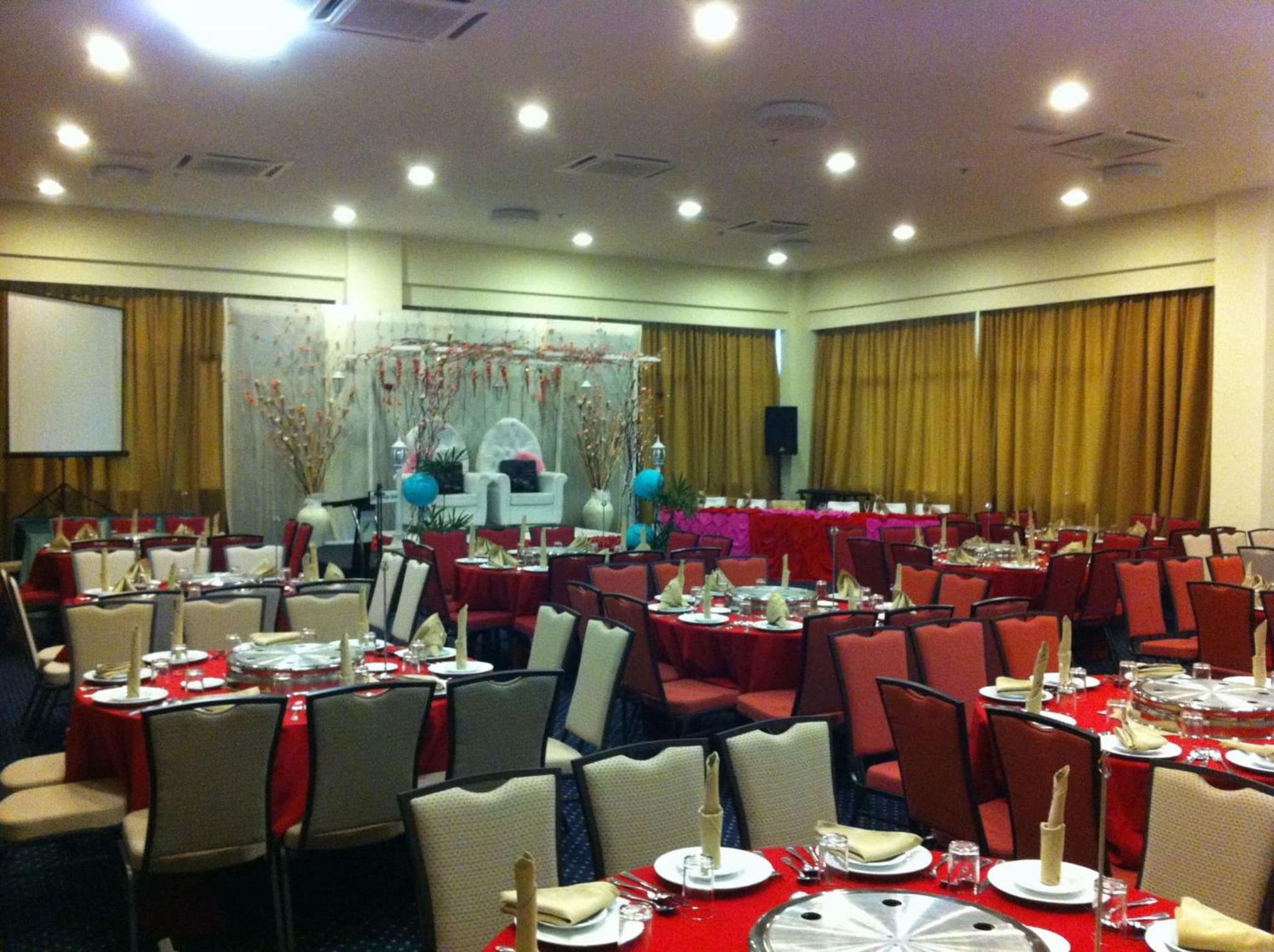 The Pavilion Hotel photo 2