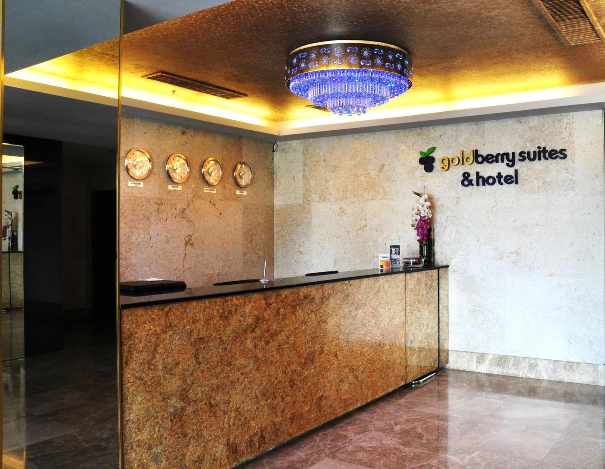 Goldberry Suites & Hotel Mactan photo 4