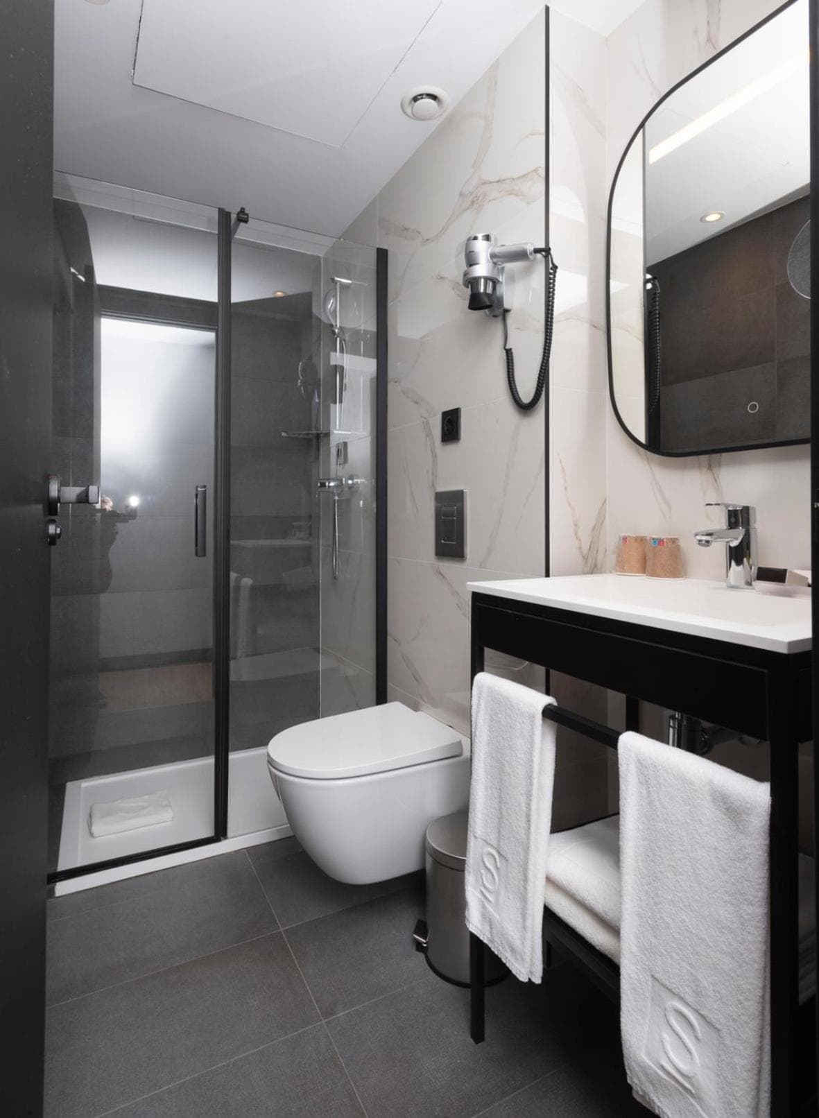 Sercotel Plana Suites photo 8