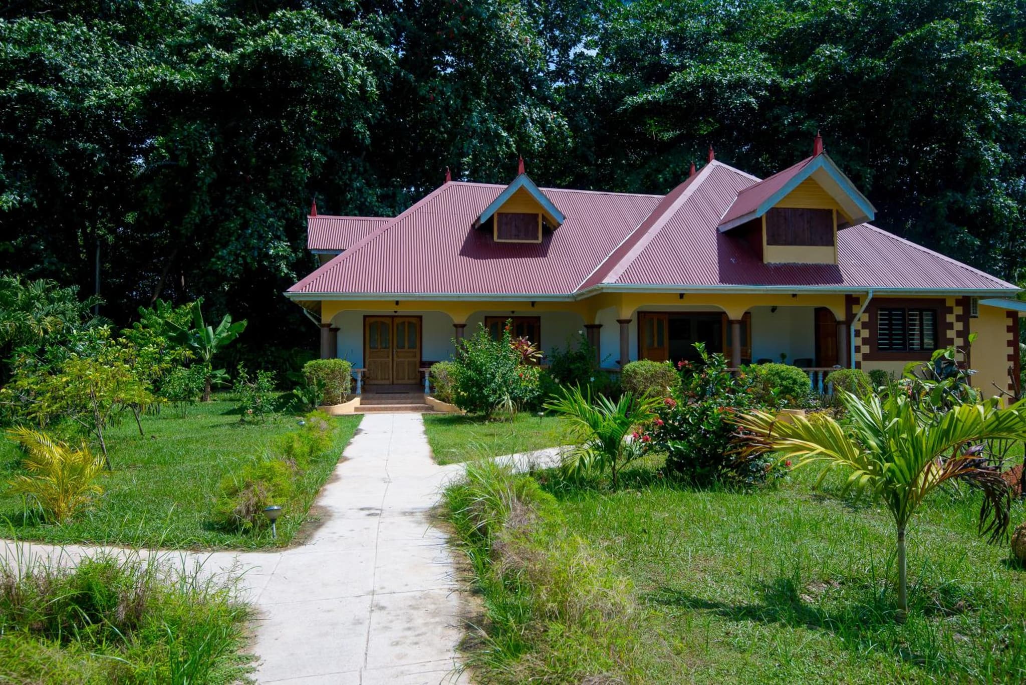 Zerof Self Catering Apartments photo 2
