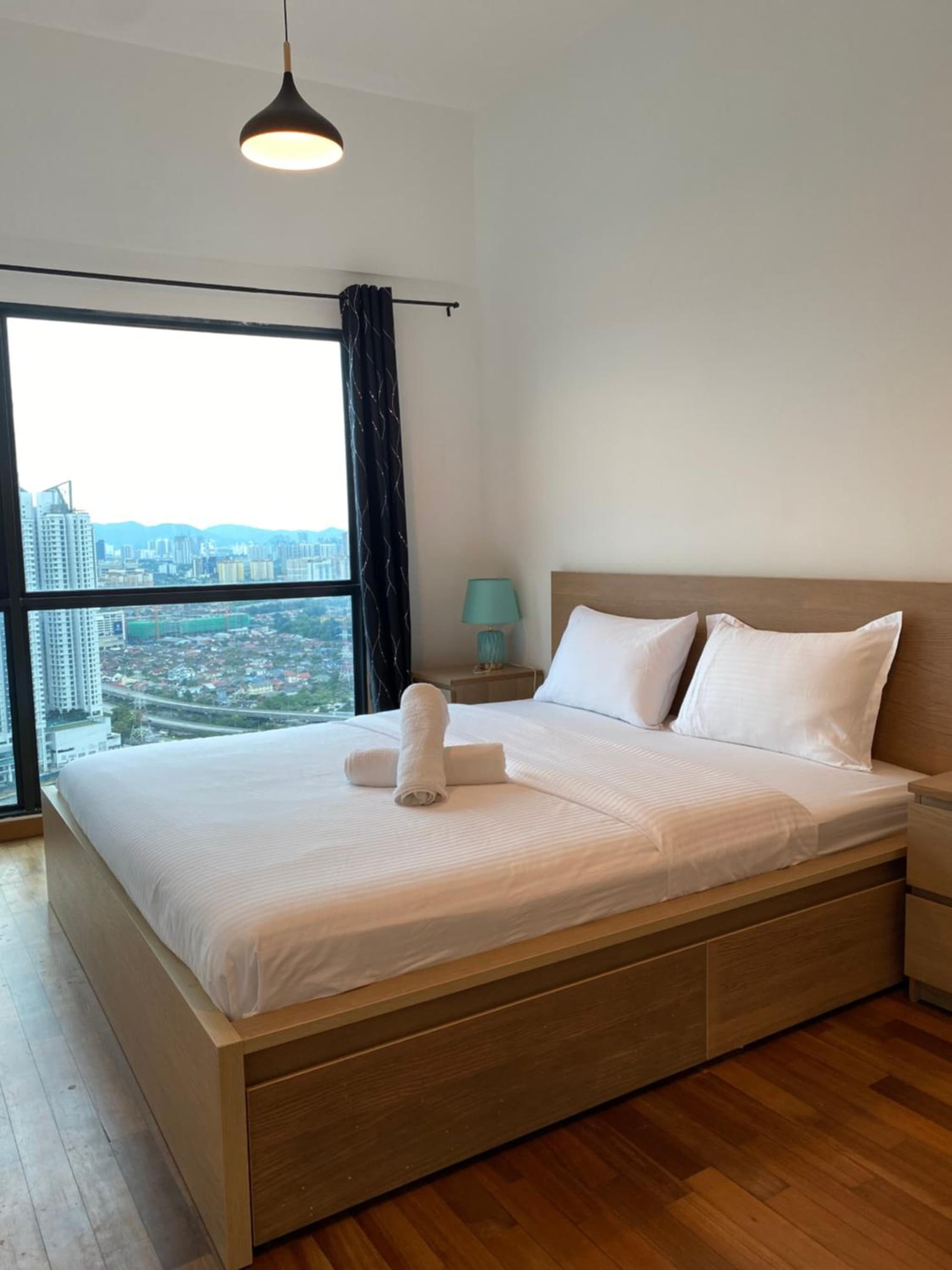 Reizz Residence By Leo Suites photo 5