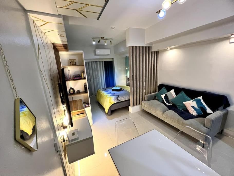 1BR Condo beside Abreeza Mall, Davao City with 200 mbps WI-FI speed photo 2
