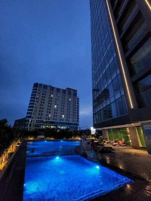 Luxurious Studio Unit w/Queen bed@ Aeon Tower 1733 photo 2