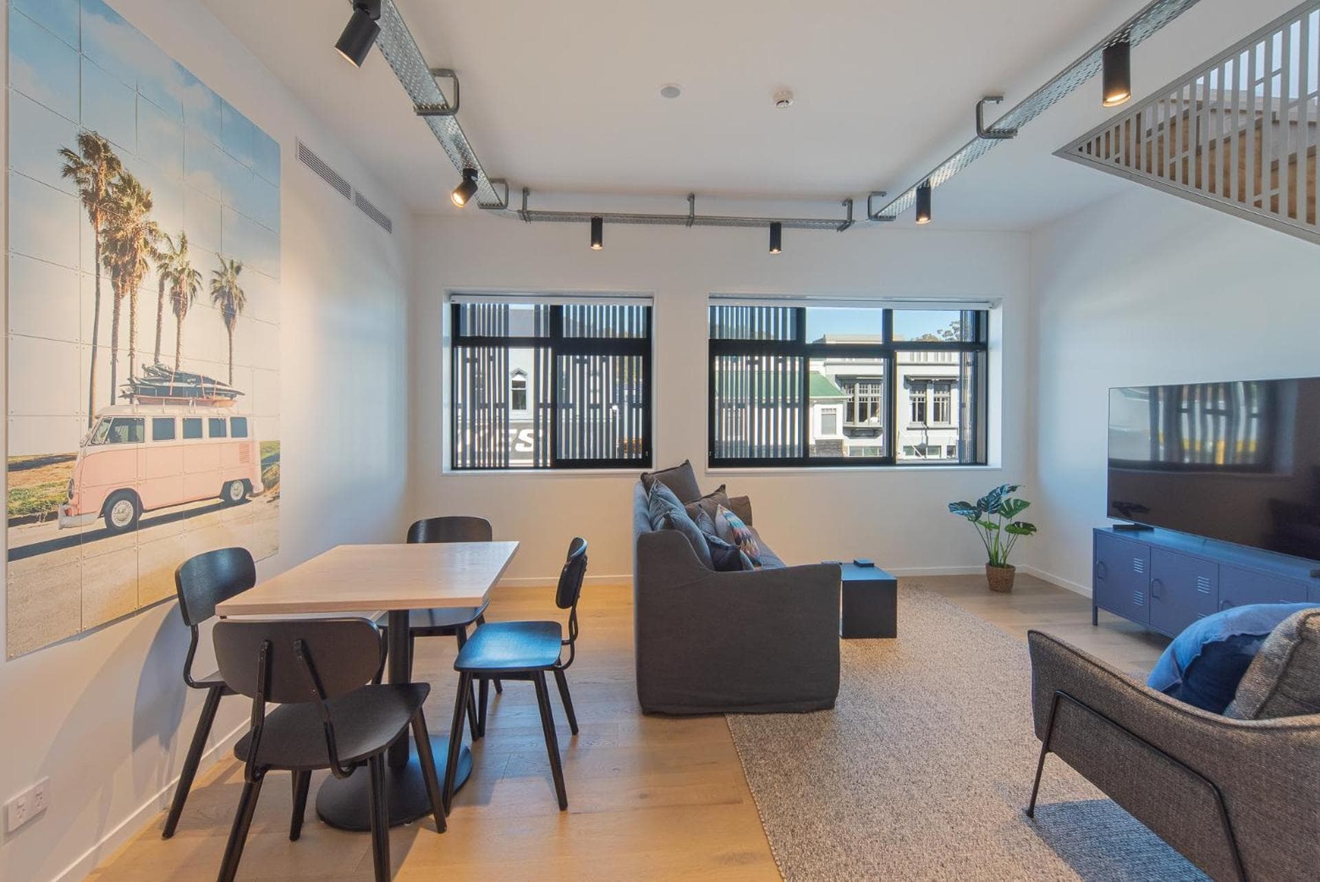 Inner City Apartment 4 - Modern, Rooftop Balcony photo 8