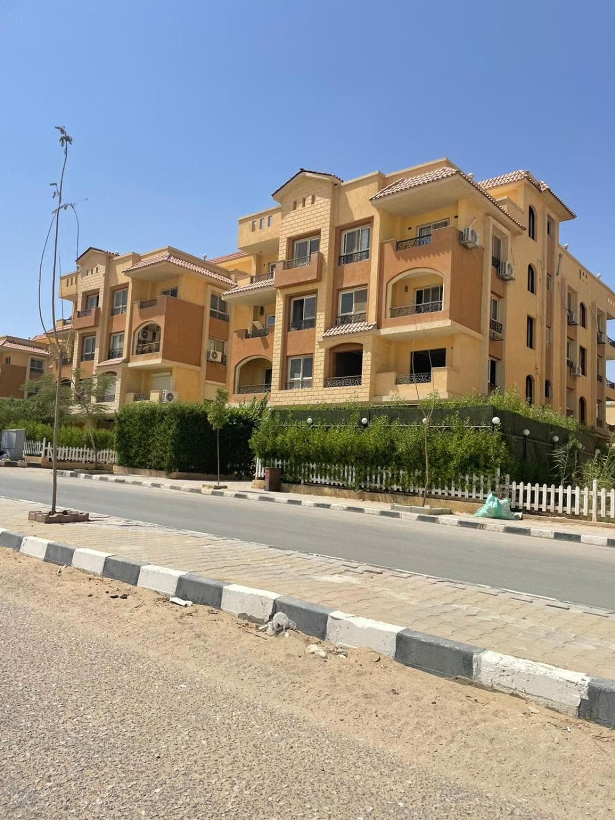 Luxury 3 bedrooms apartment for rent in a sheikh zayed compound photo 8