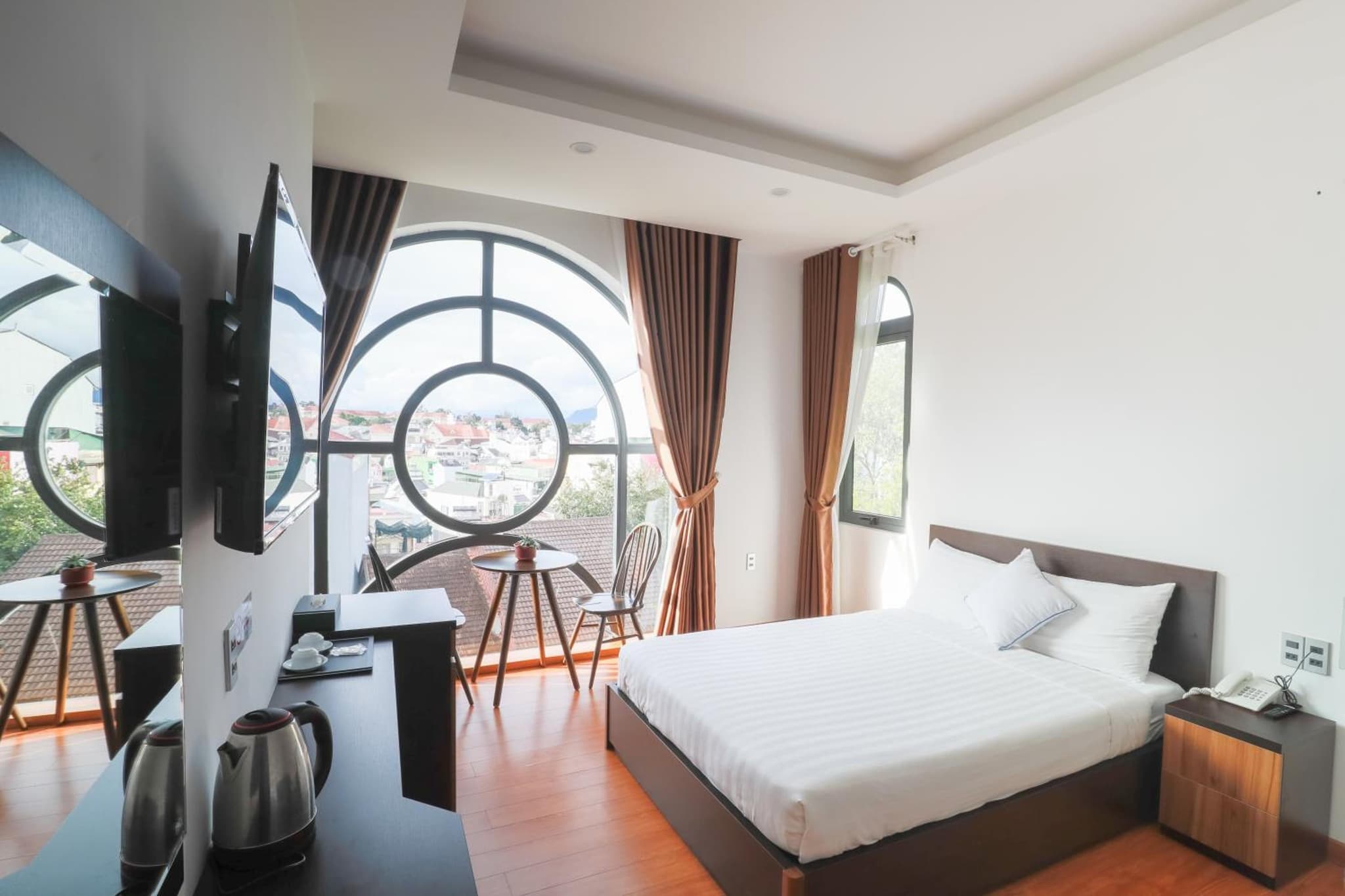 TTR Midtown View Hotel photo 6