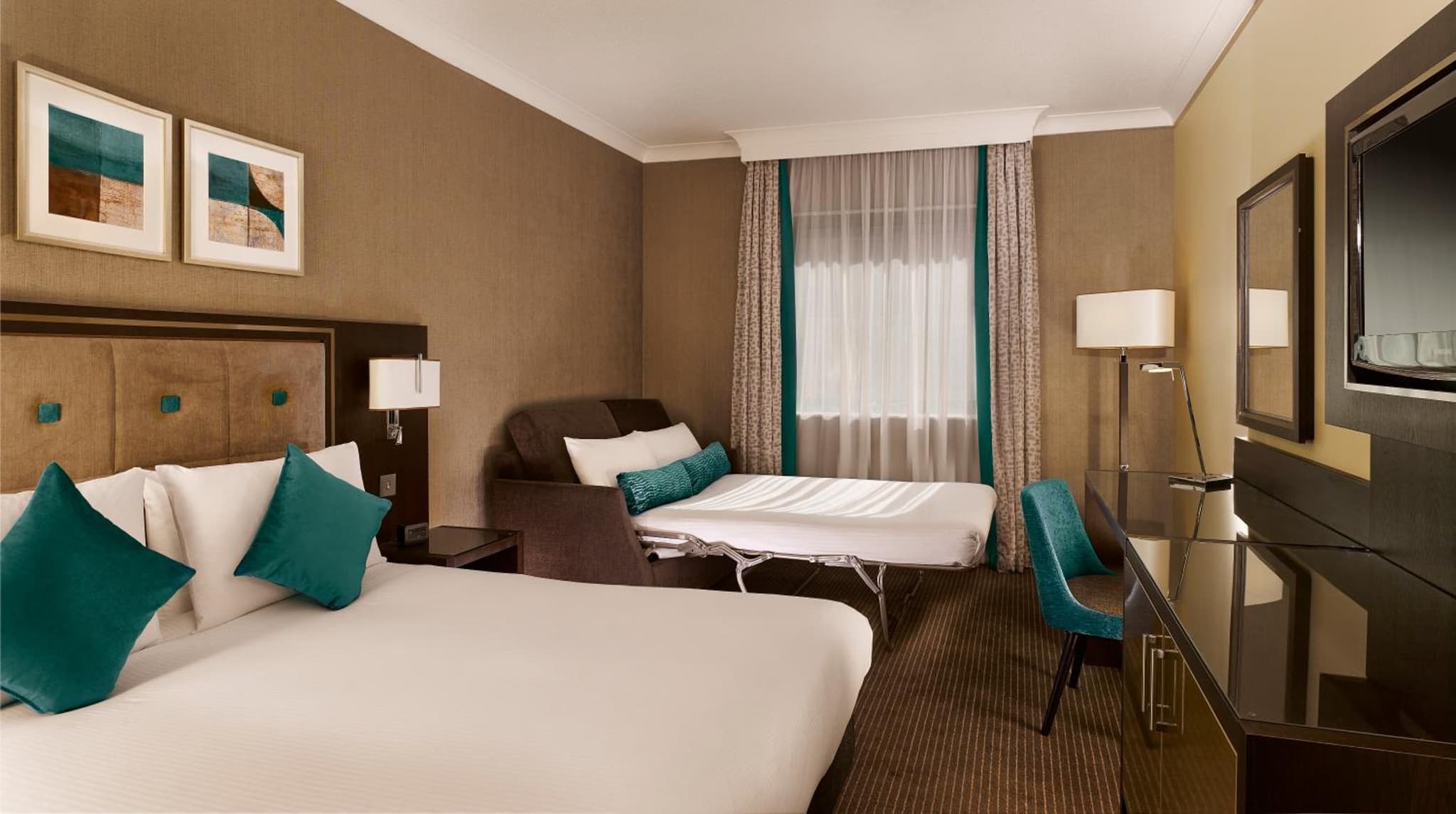 DoubleTree by Hilton Woking photo 8