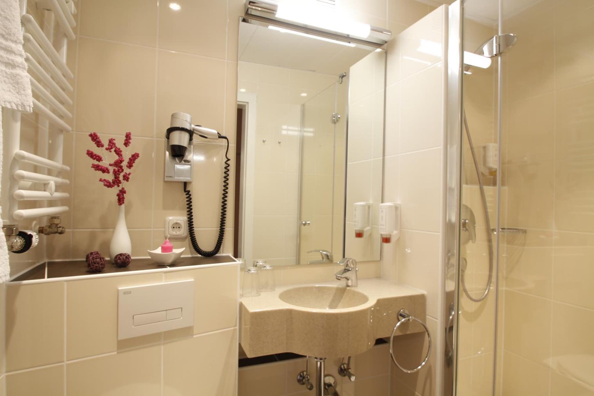 Hotel Kaiserhof Wesel photo 3