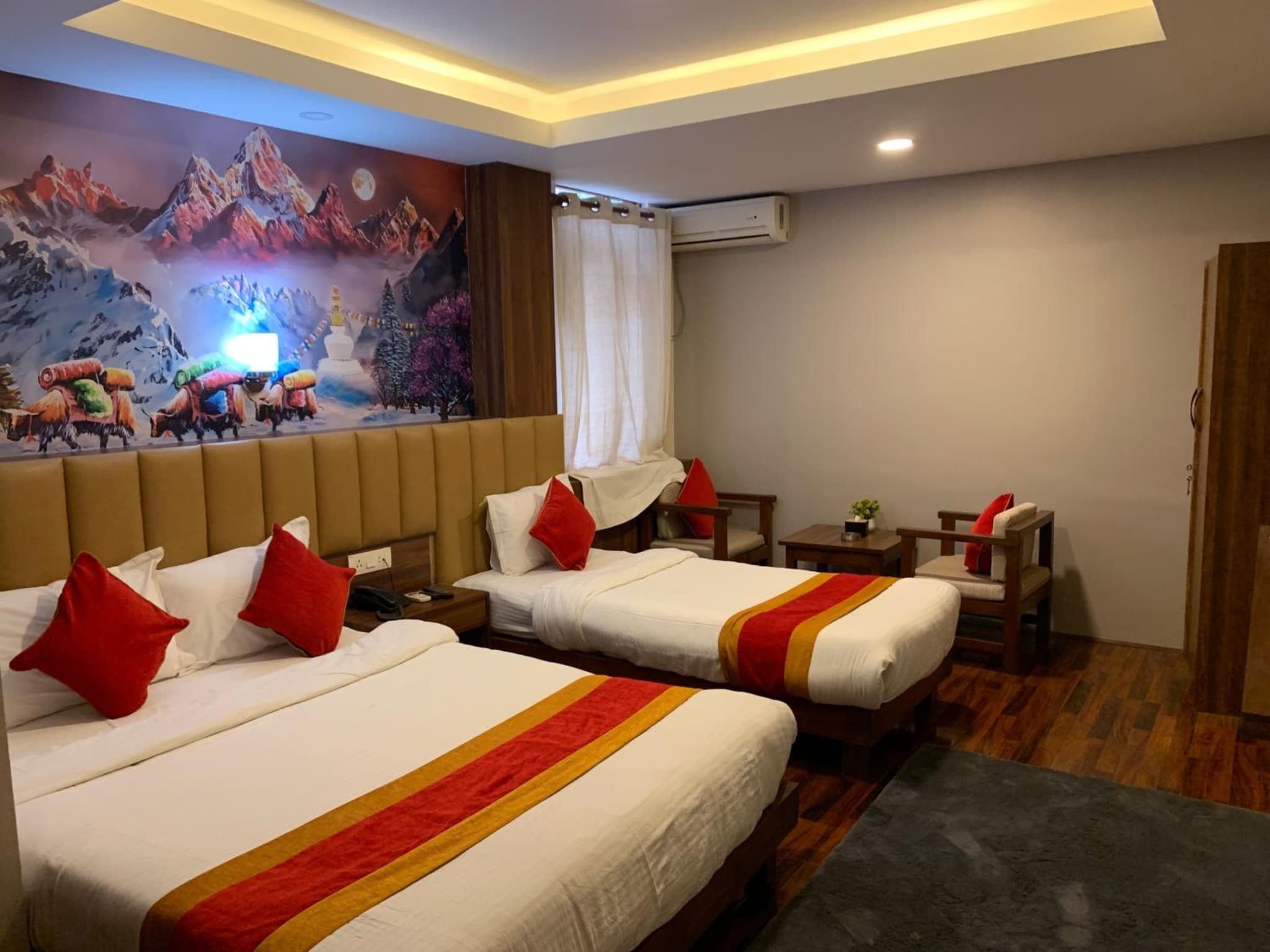 Redstone Regency Hotel photo 9