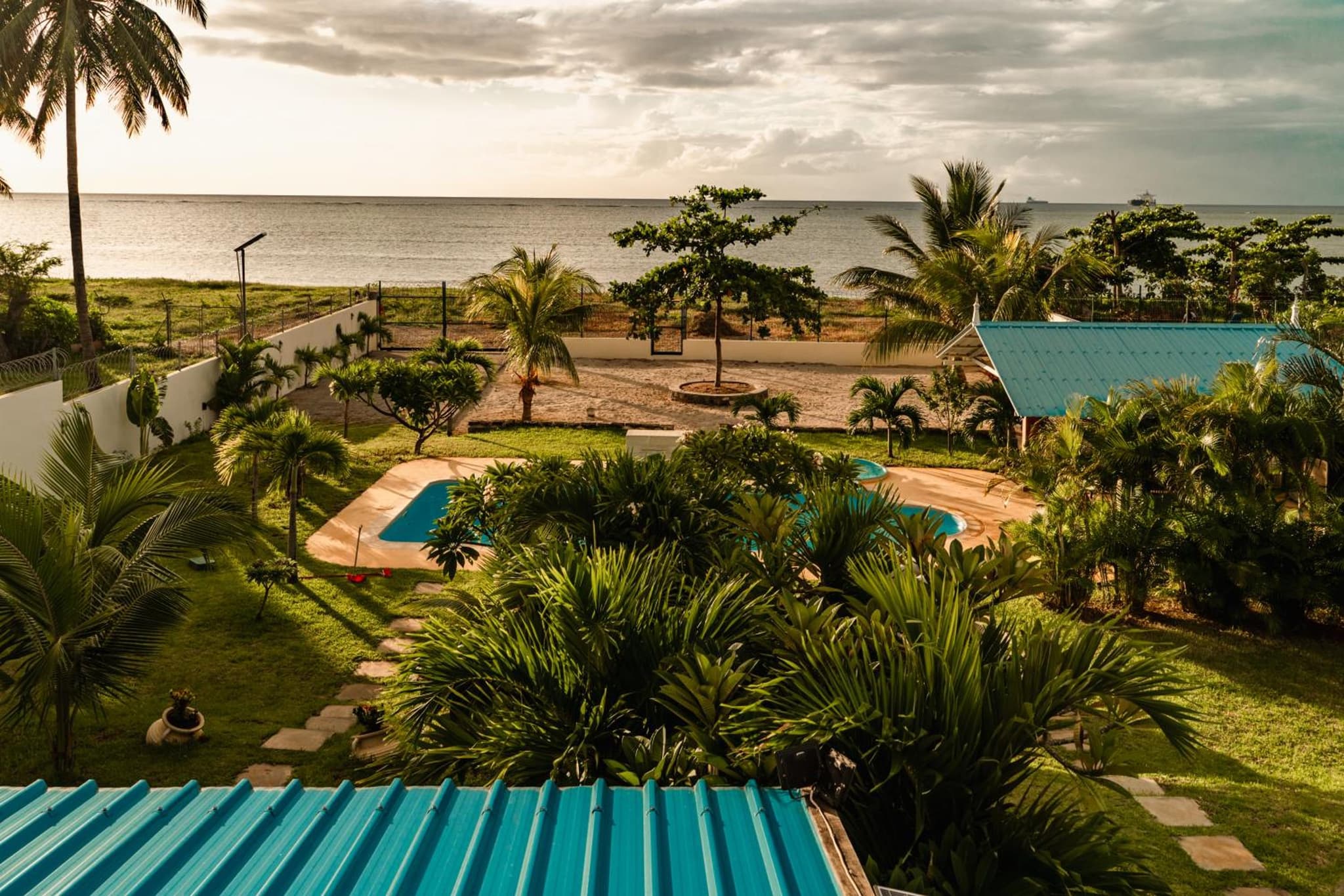 Stella Marris beachfront villa photo 9