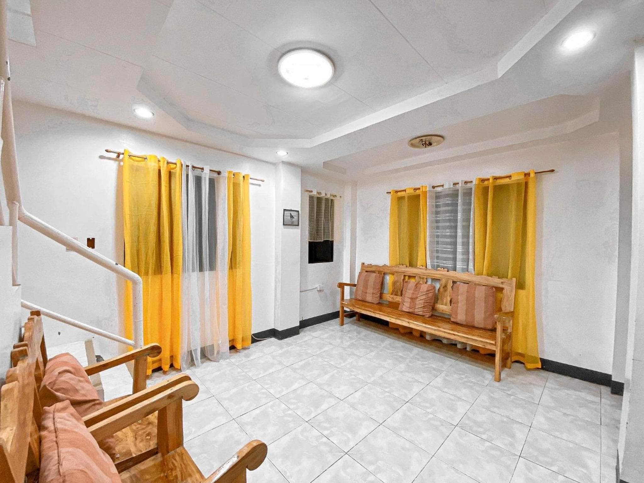 Luna Oslob Travellers Inn photo 9
