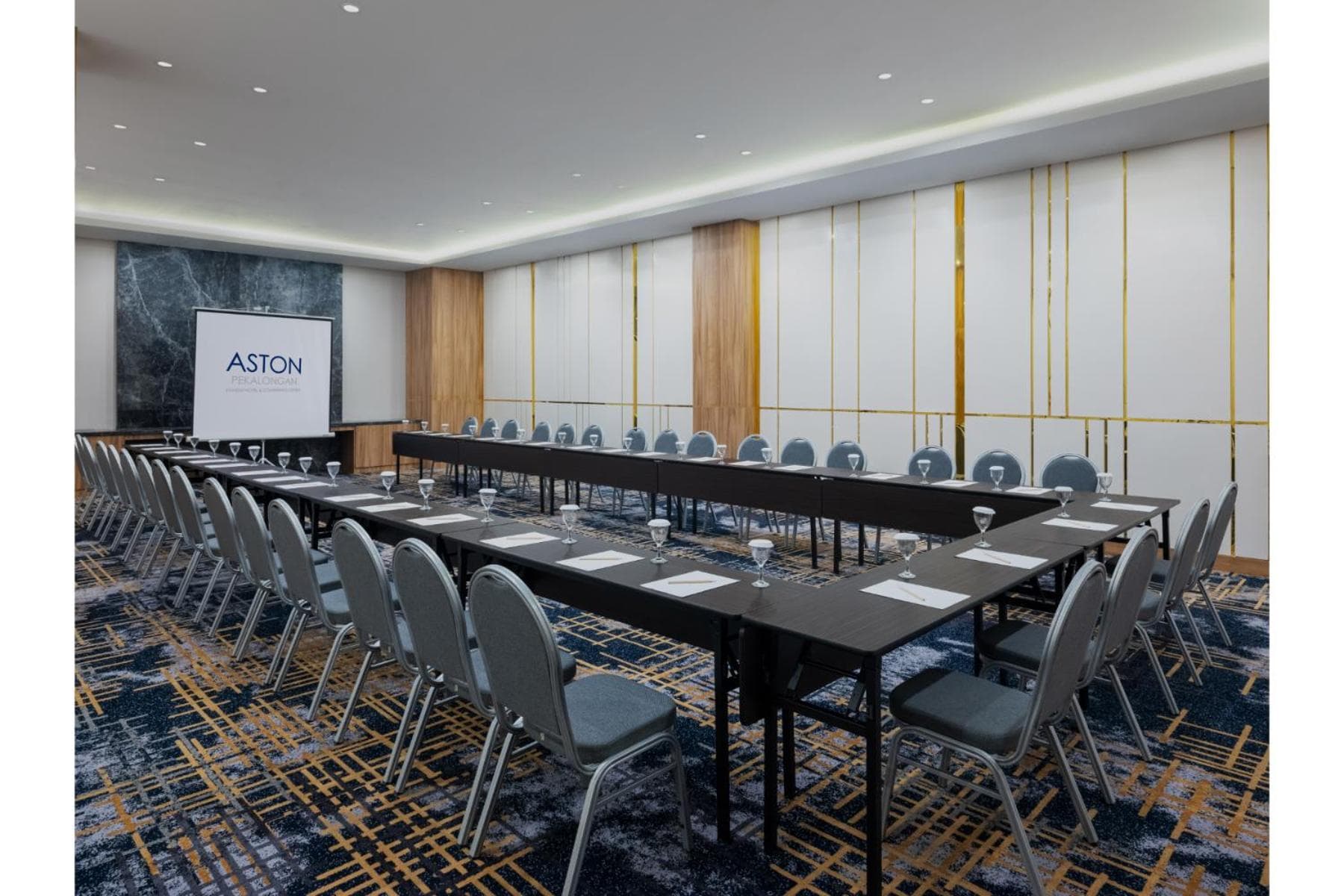 Aston Pekalongan Syariah Hotel & Conference Center photo 2