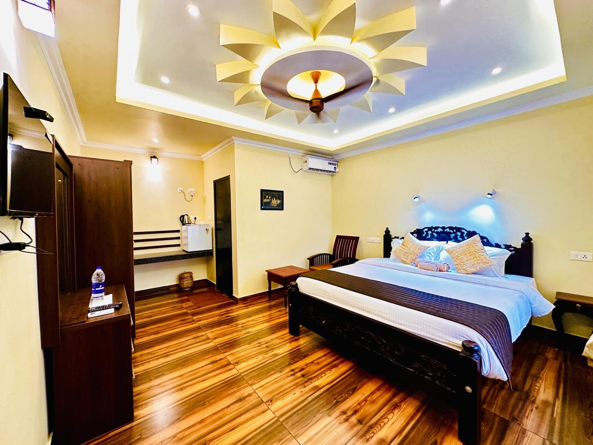 Maadathil Beach Resort photo 6