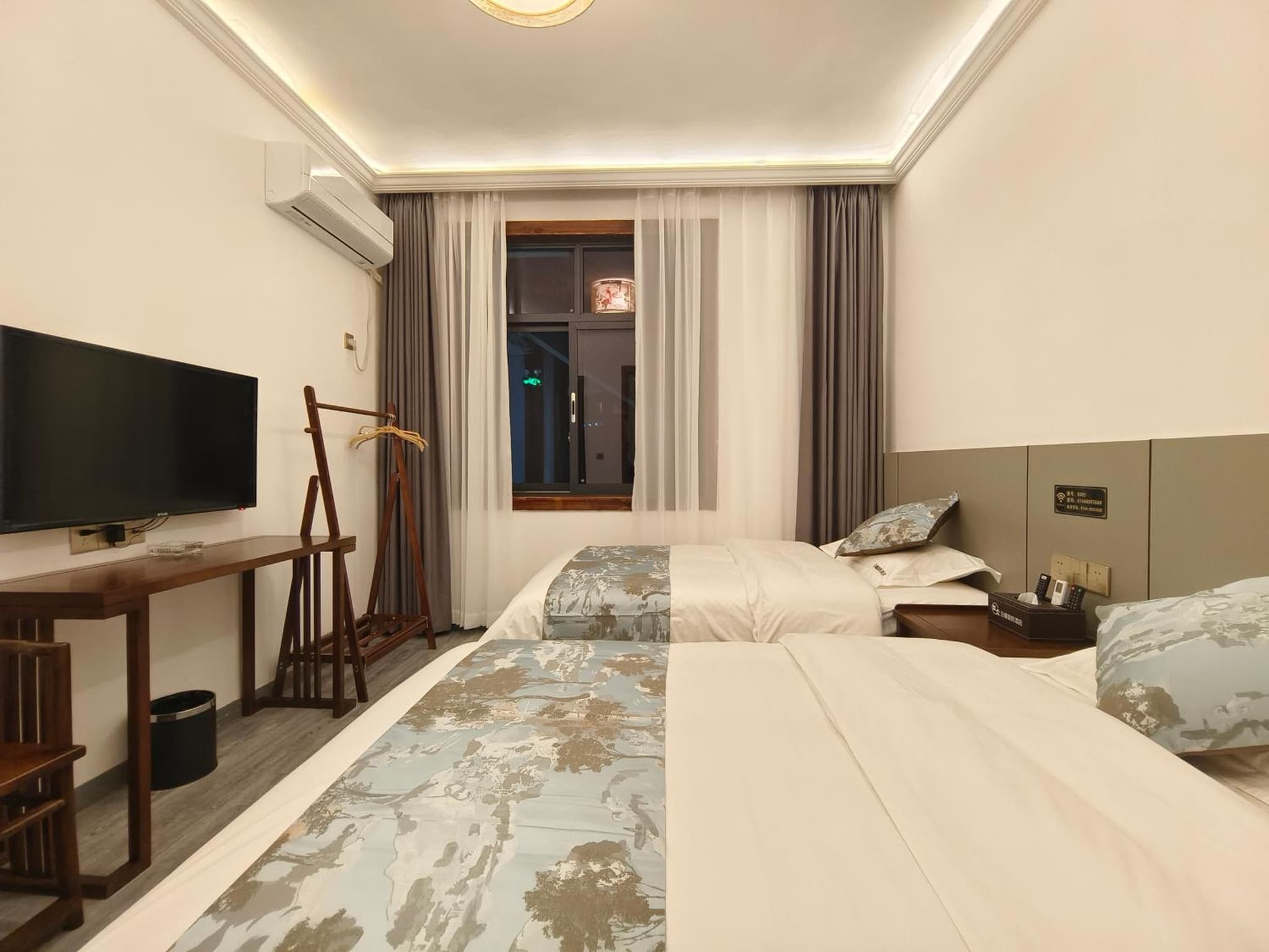 Zhangjiajie Borui Hotel - Tianmen Mountain 张家界天门山泊睿庭院酒店 Free travel guide customization and purchasing tickets for various scenic spots photo 9