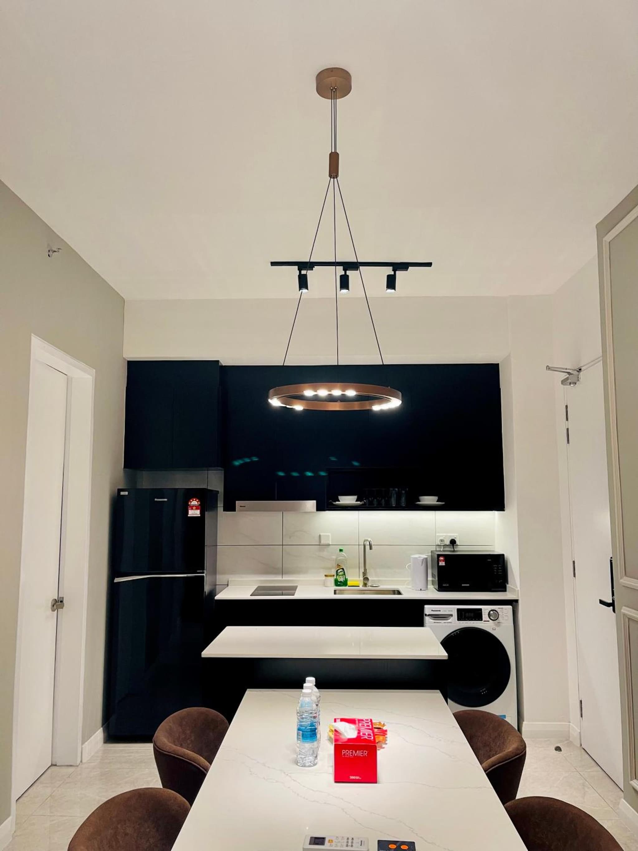 Crystal Suites at Axon Residence near Pavilion photo 5