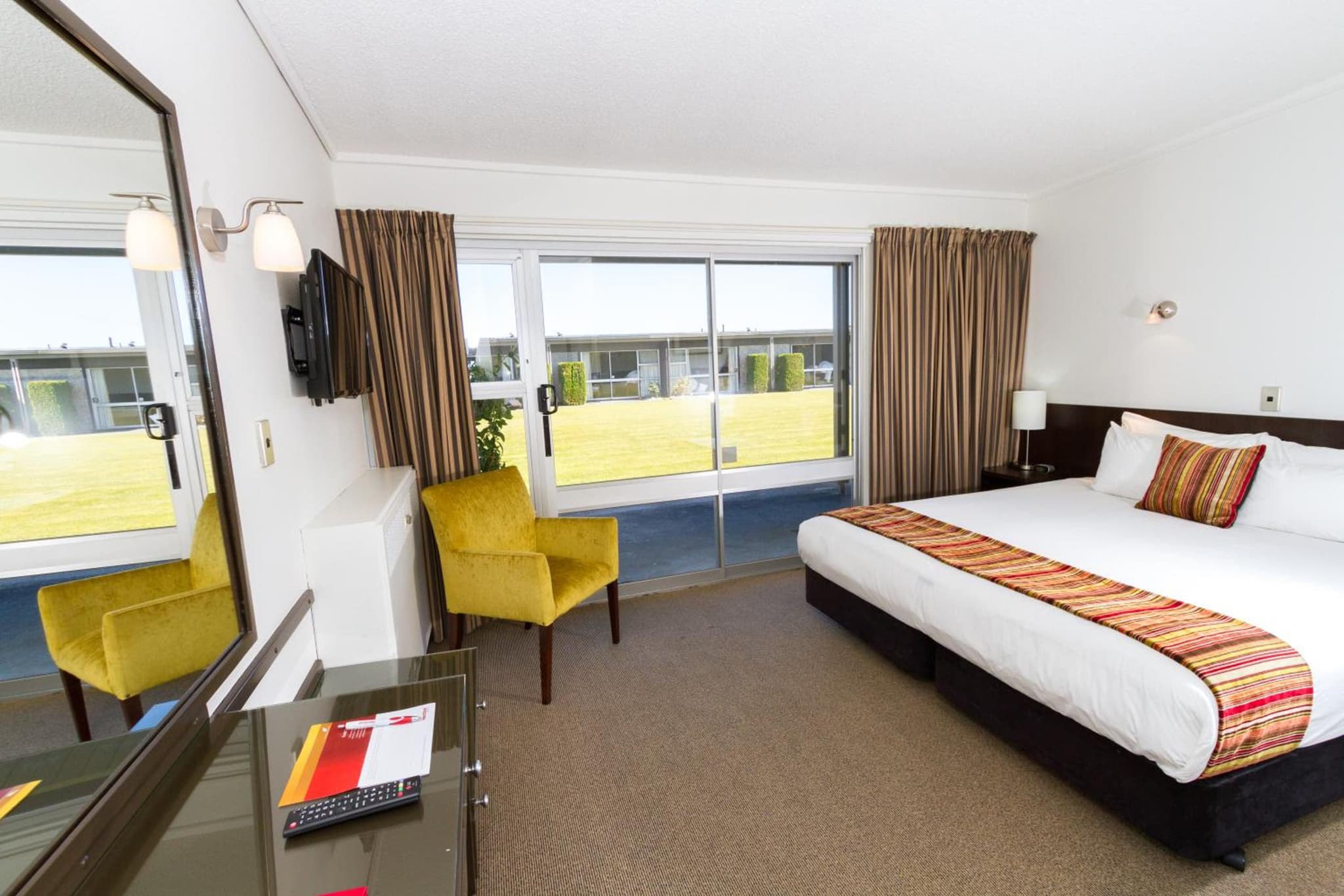 Heartland Hotel Haast photo 2