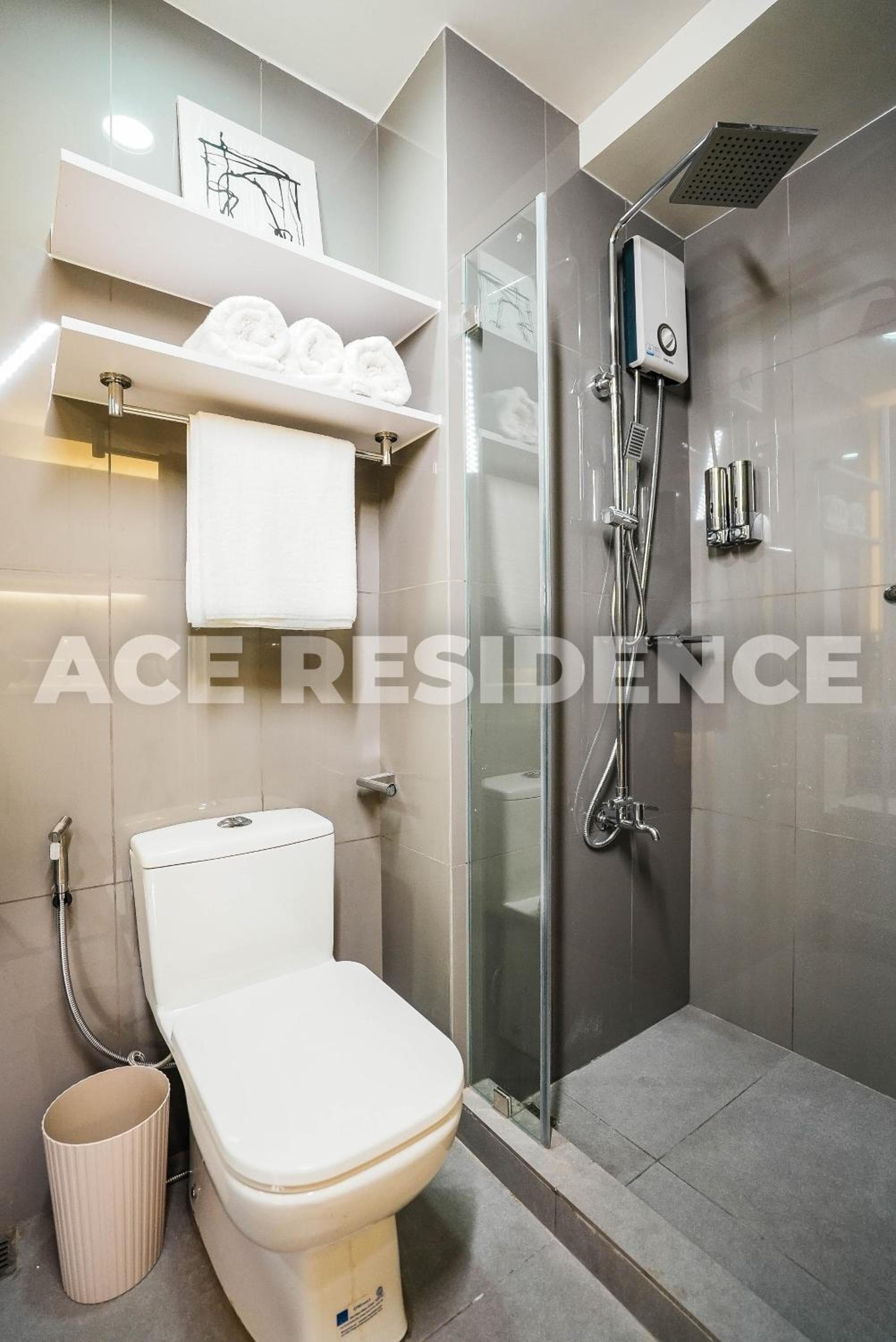 Air Residences Makati with Sunset View photo 4