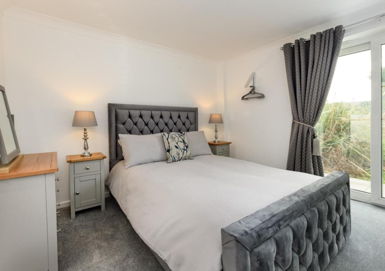3 Bed in Pwllheli oc-86caed photo 7