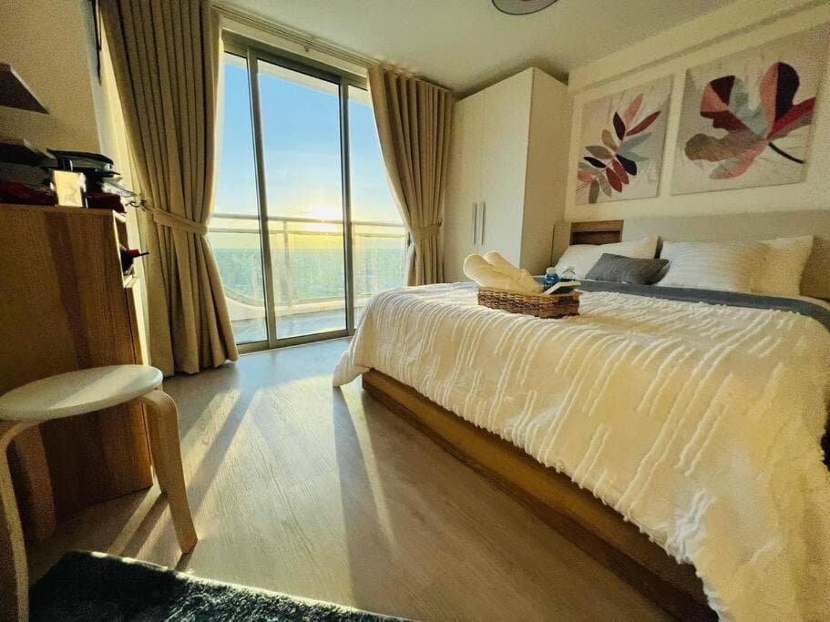 1 BEDROOM Serene Bali at Azure North by THE BALI CORNER AT AZURE NORTH, High Floor, Corner Unit, BIG Balcony with Full View of Beach Resort Amenities