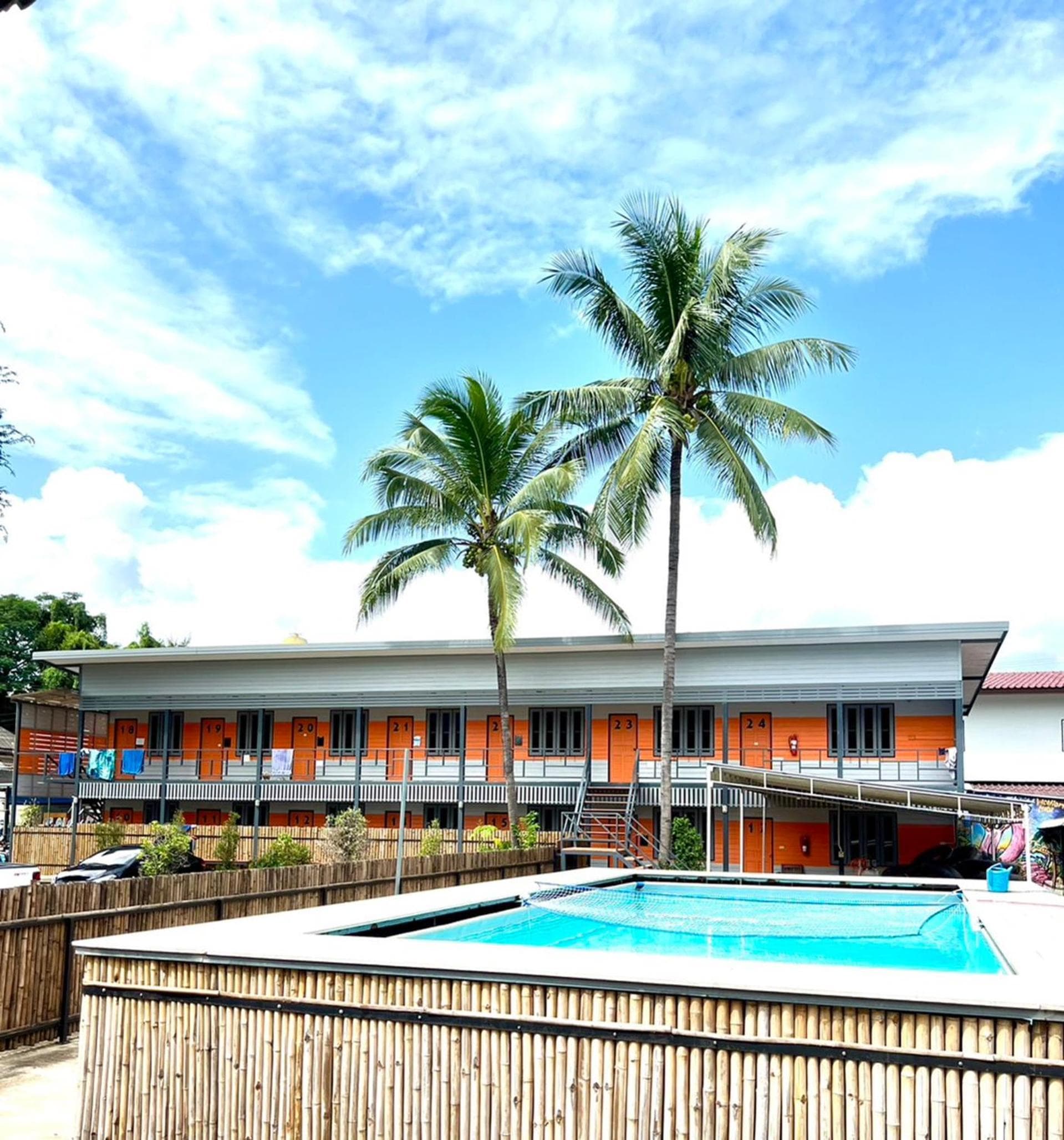 Revolution Hostel Pai