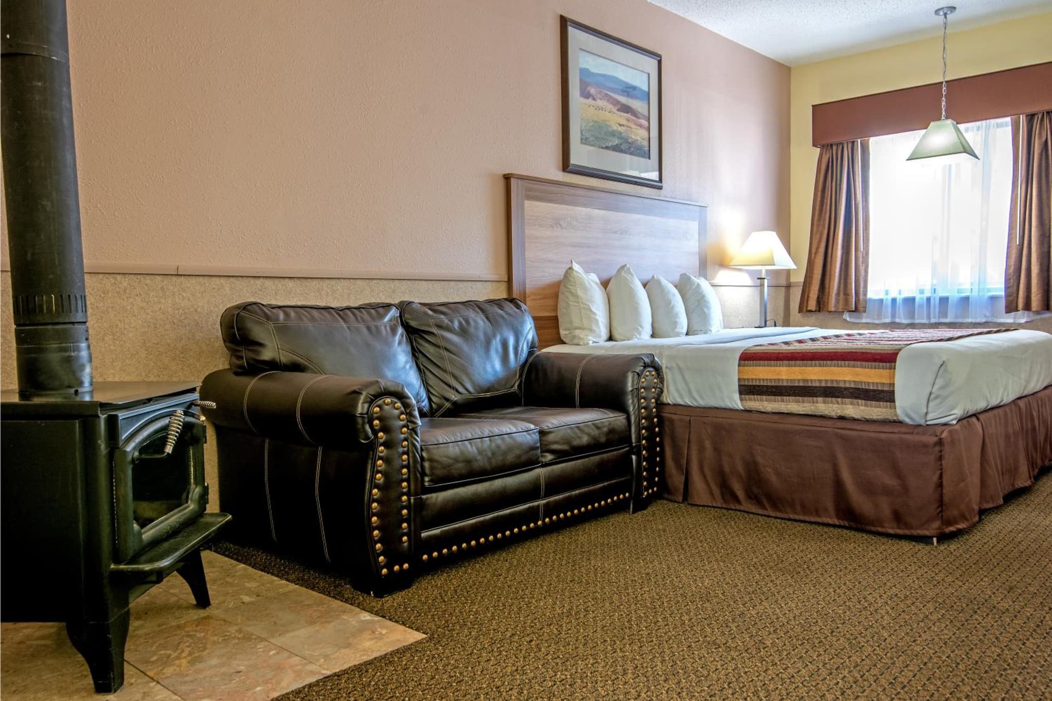 Silver Spruce Inn photo 5