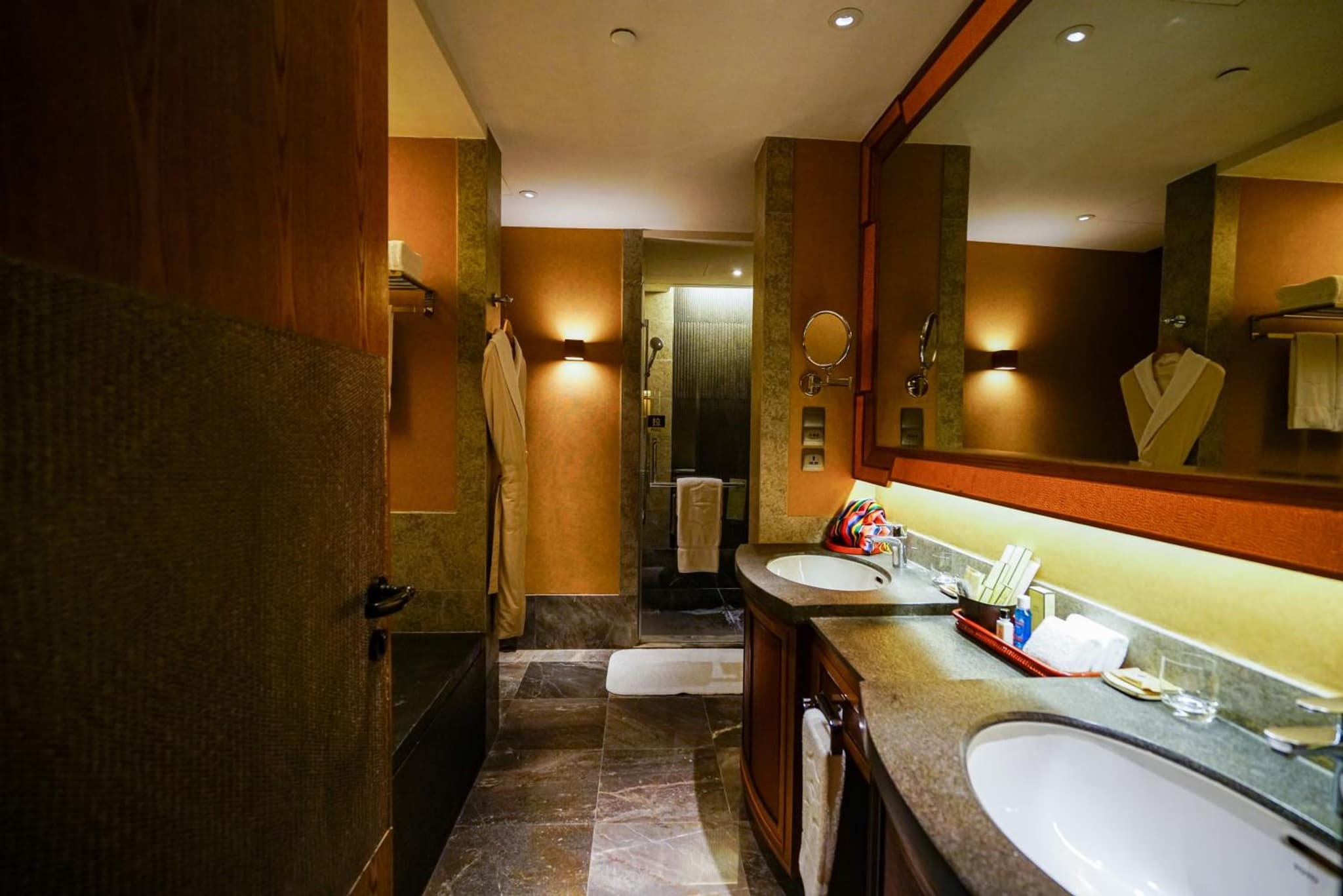 Shangri-La Resort Shangri-La photo 3
