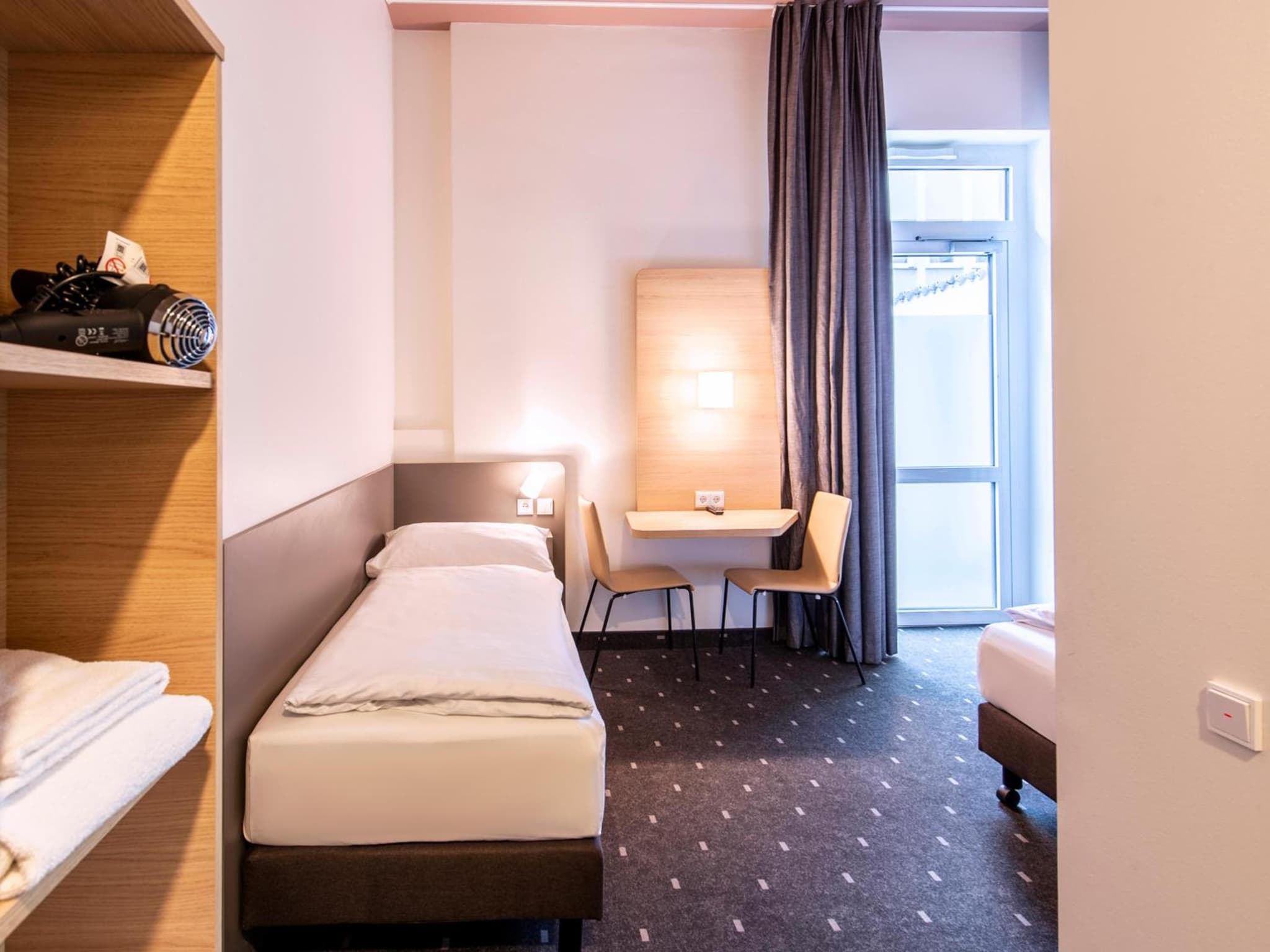B&B Hotel Nürnberg-Hbf photo 8