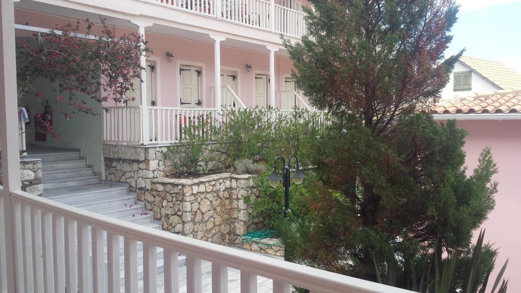 Ionis Hotel photo 9