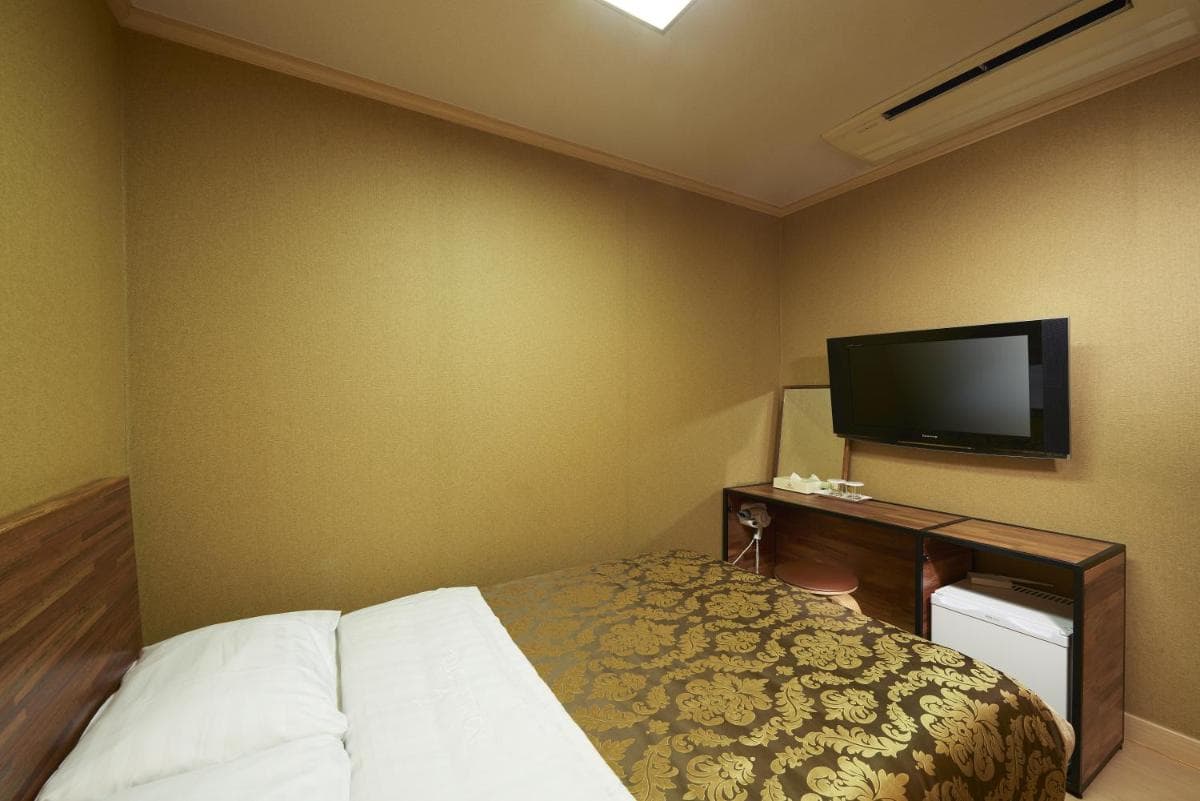 Noble Hotel photo 4