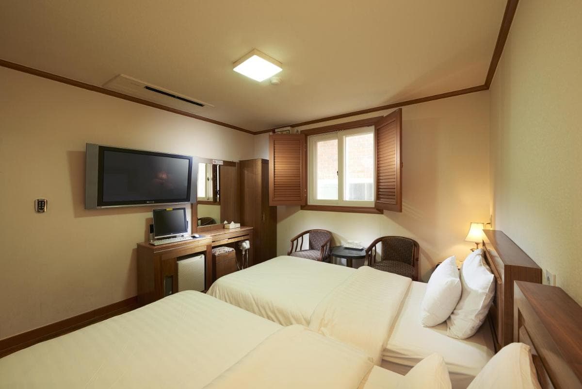 Noble Hotel photo 5