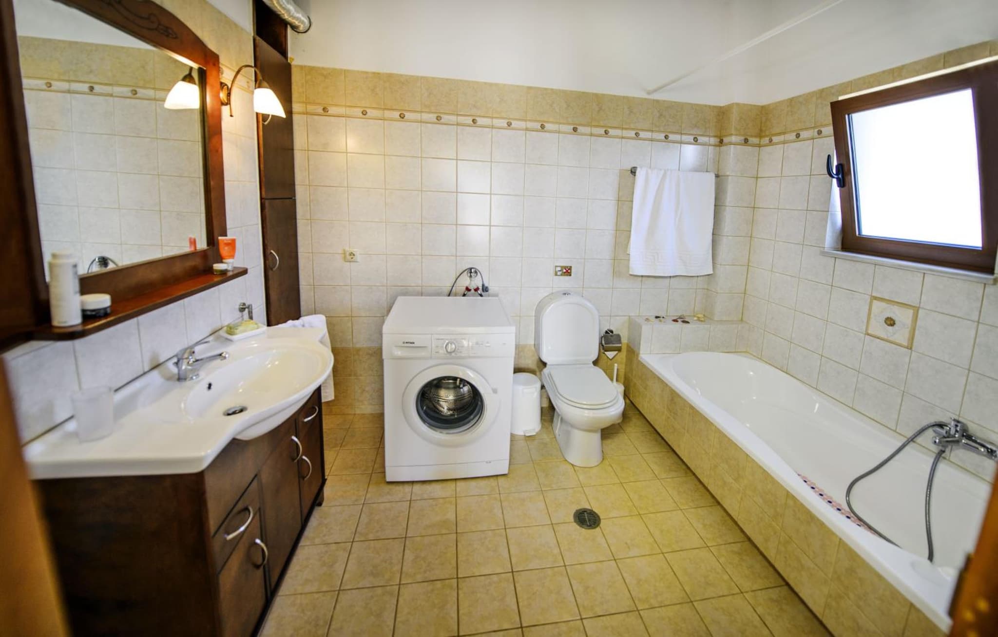 Niriides Apartments photo 5
