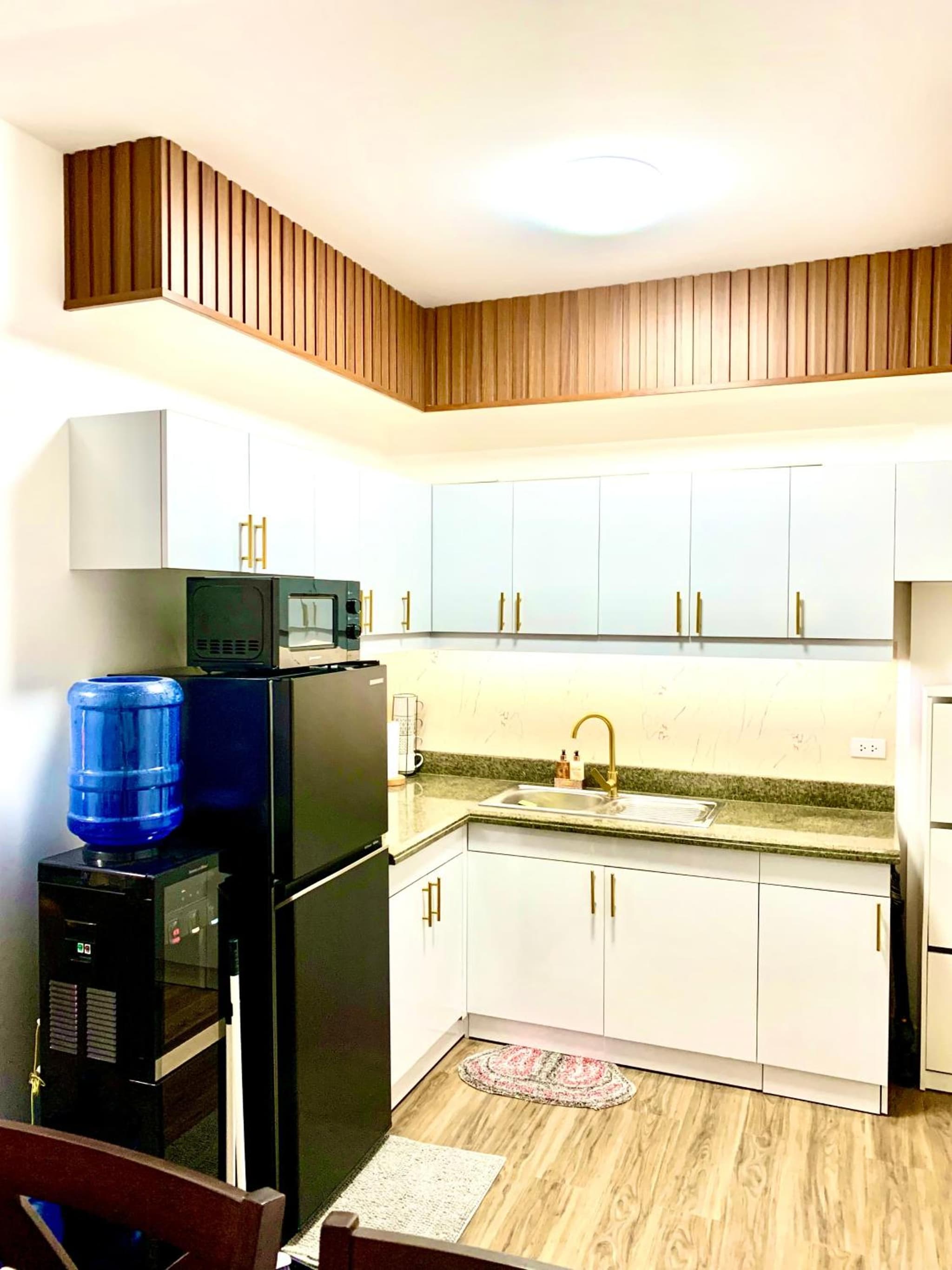 YourHomeAway,LuxFlat at BristleRidge Baguio photo 6