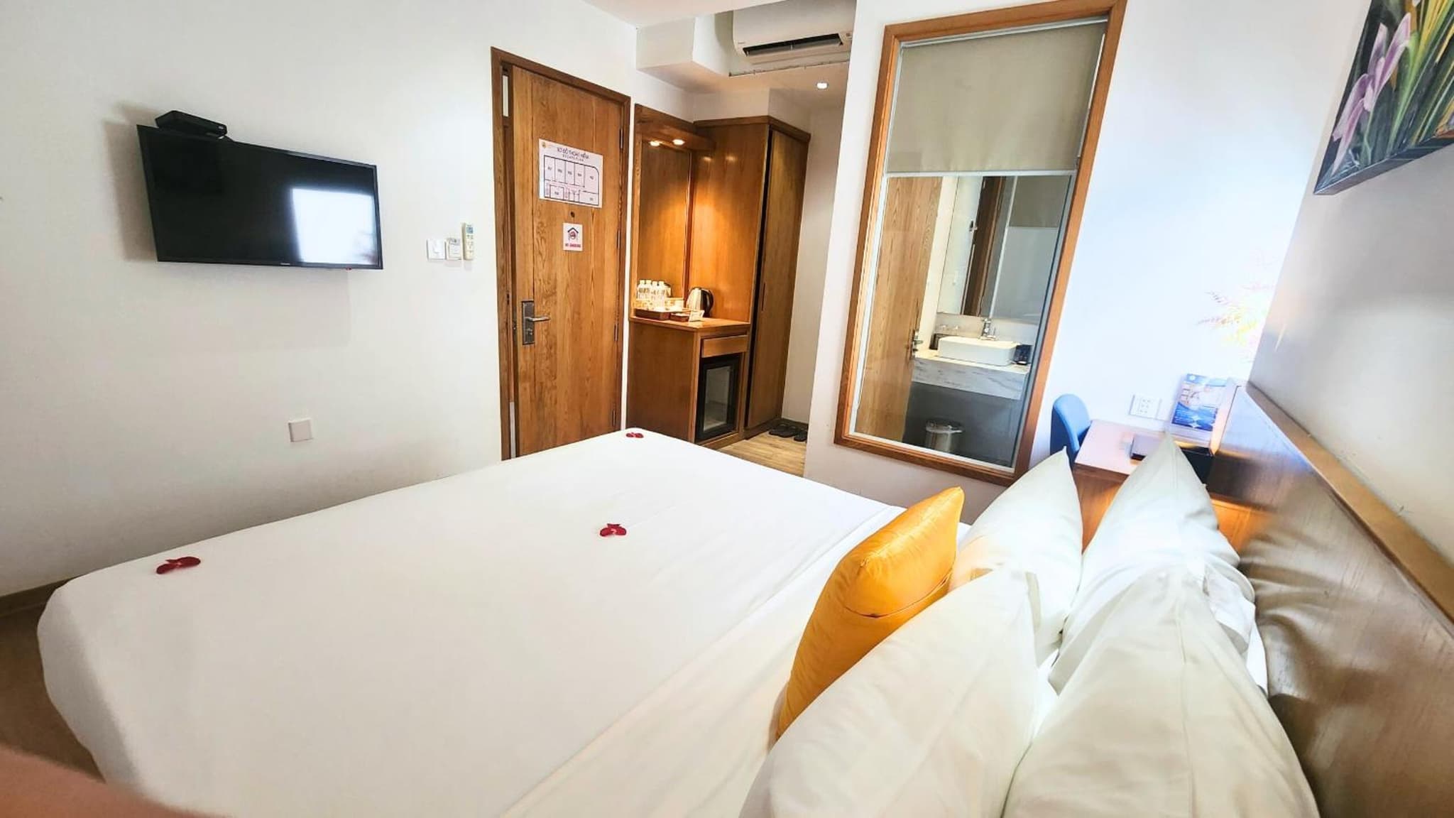 Cordial Beach Hotel Da Nang photo 3